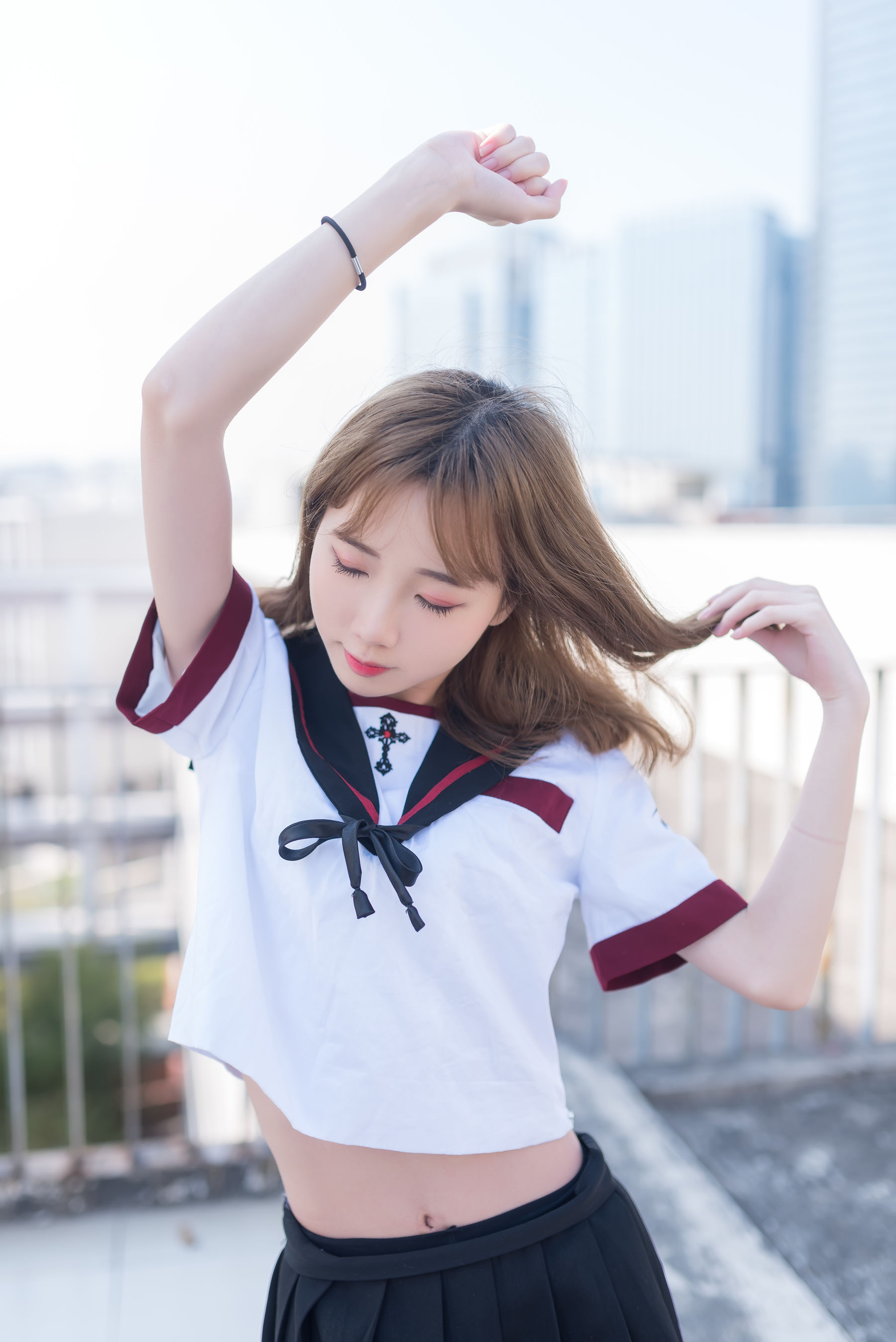 [Field of Wind] NO.031 Black Silk School Girl on the Roof Photo Album