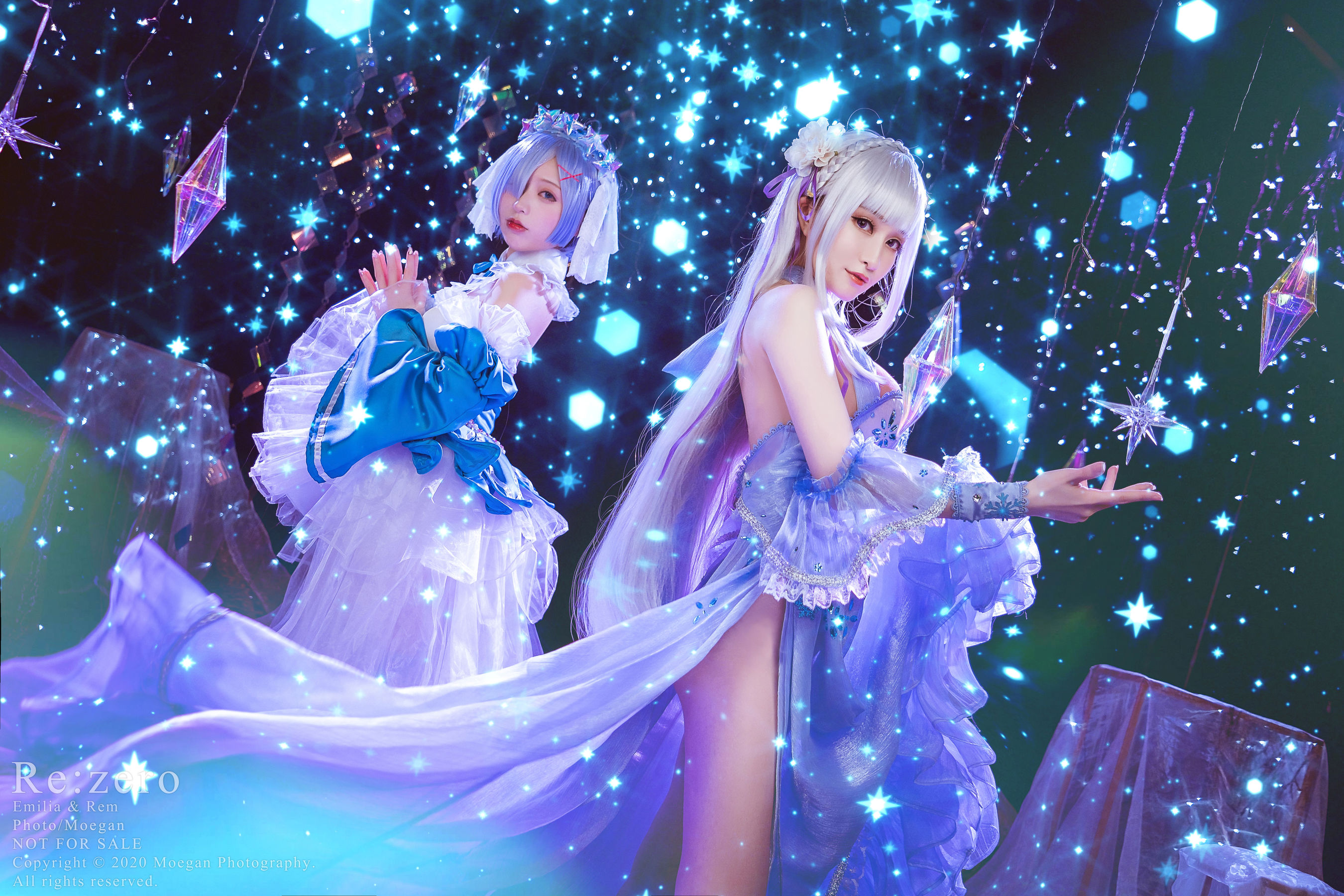 Miyana Mi & Zi Tao – Crystal Dress Photo Set