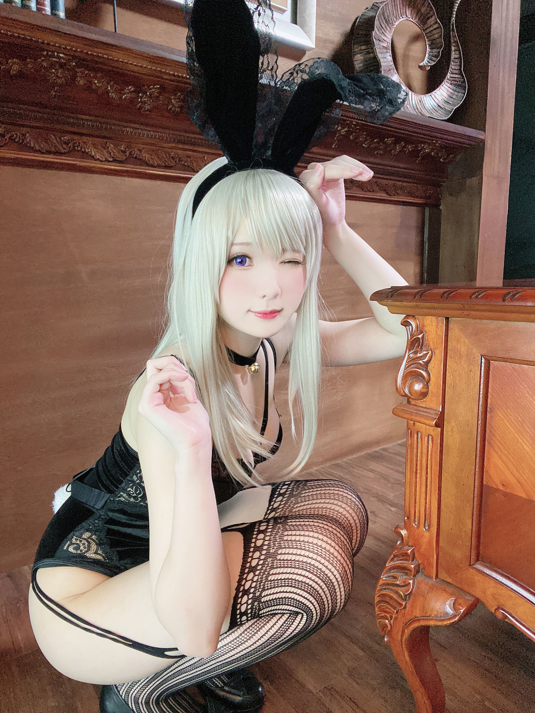 Weibo sister paper frost month Shimo – black rabbit photo set