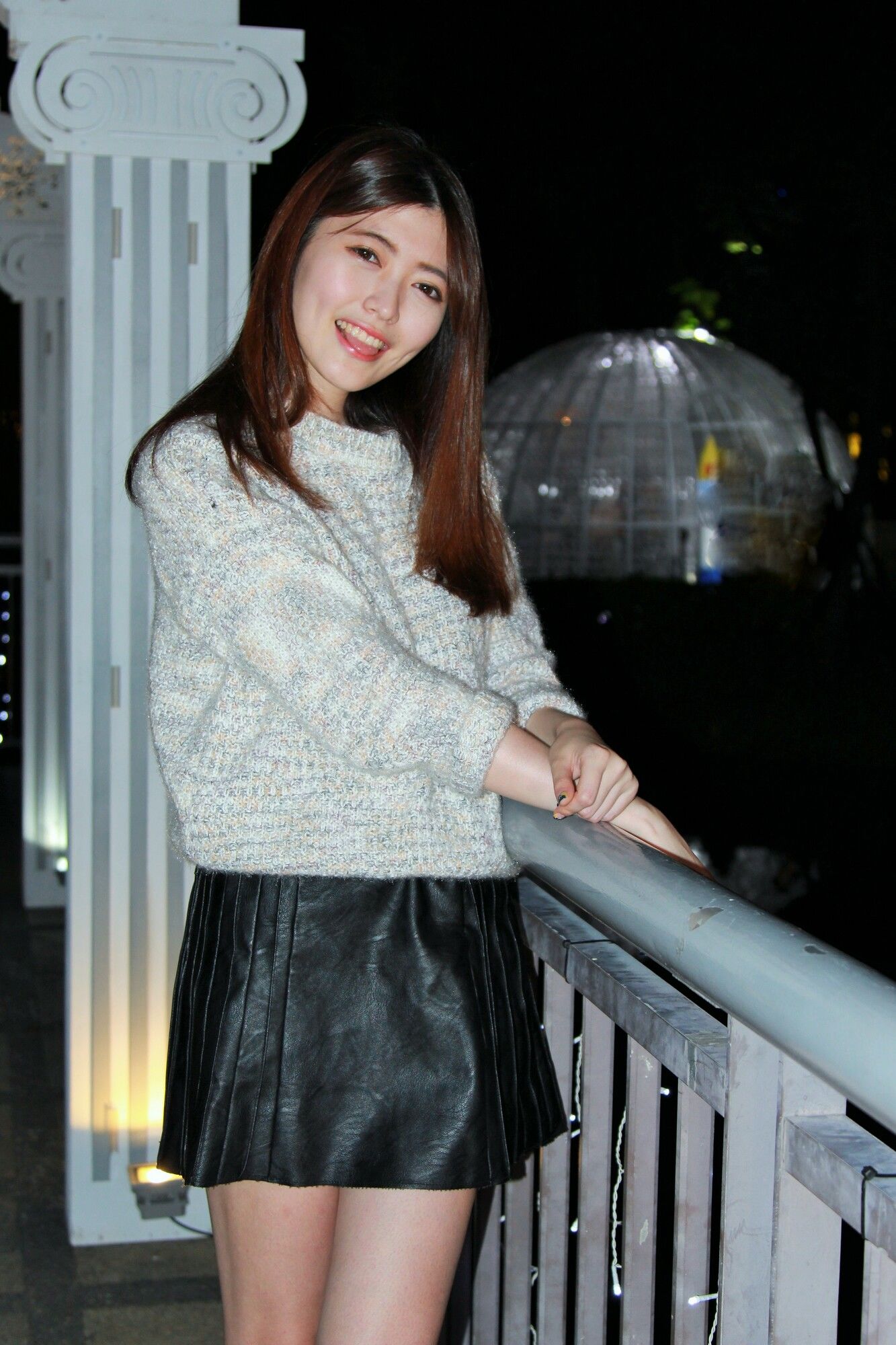 [Taiwan Net Red Beauty] Huang Pin “” Banqiao Celebrity City Night Take “photo collection