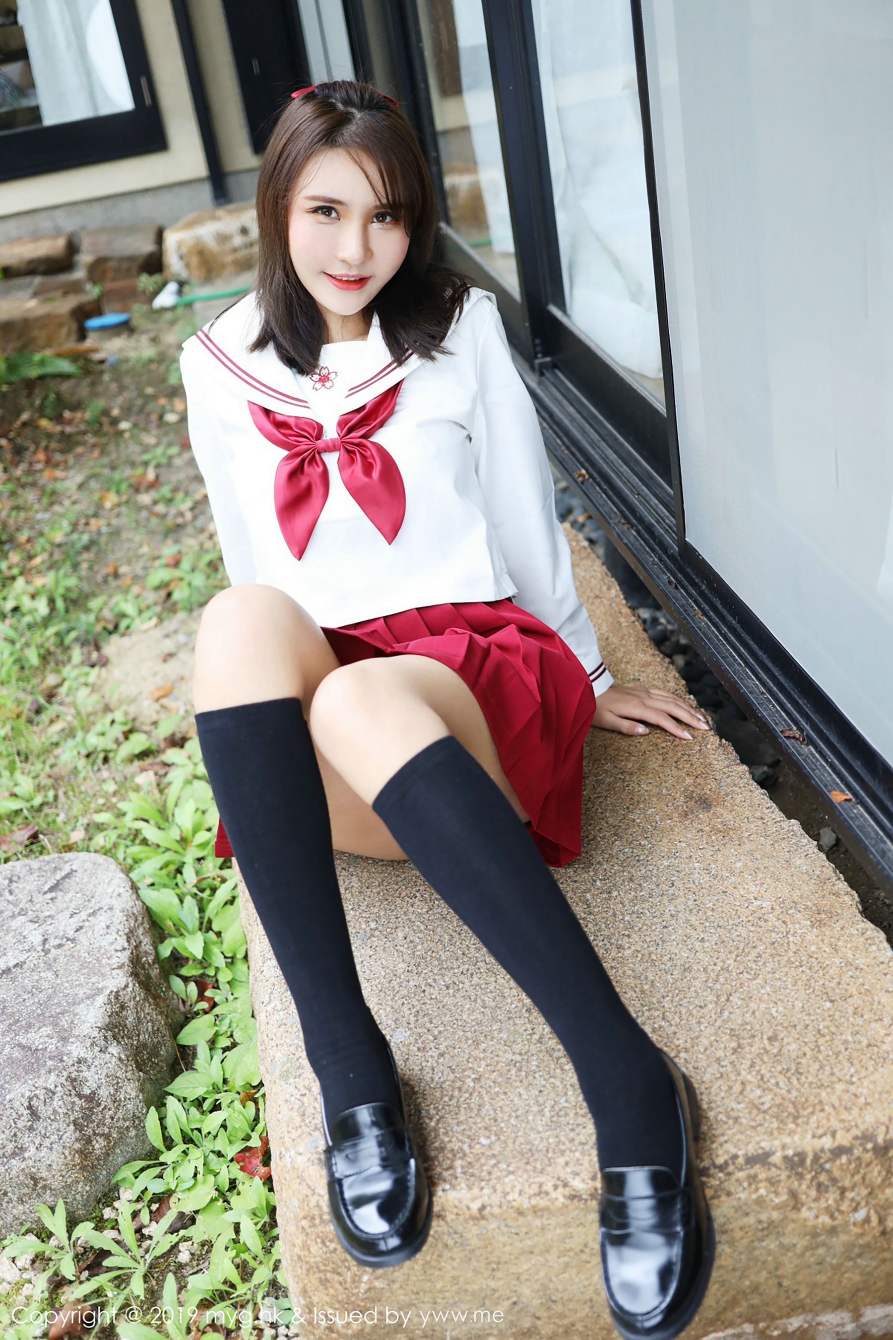 Solo_Yinfi “Student Uniform Series” in Outdoor Shooting “[Miyuan Pavilion MYGIRL] VOL.341 photo