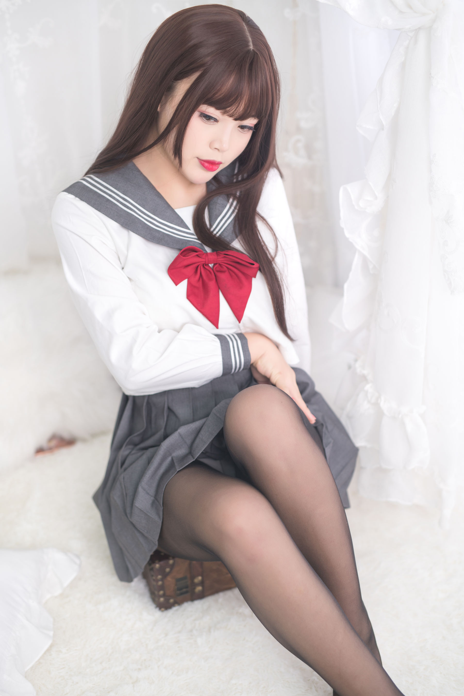 [COSPLAY] Meng Tie Sister – White – – Black Silk Uniform Girl Photo Set