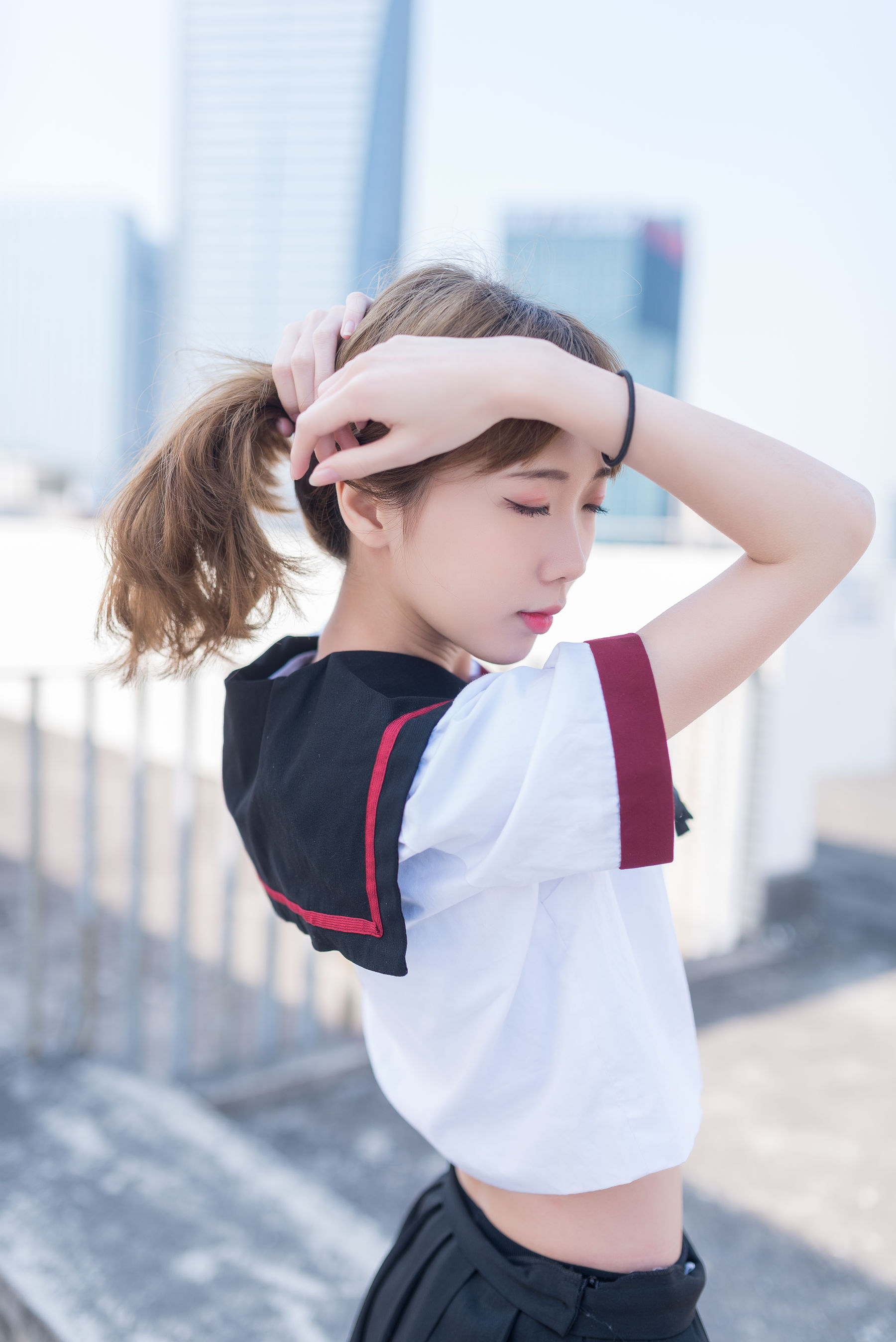 [Field of Wind] NO.031 Black Silk School Girl on the Roof Photo Album