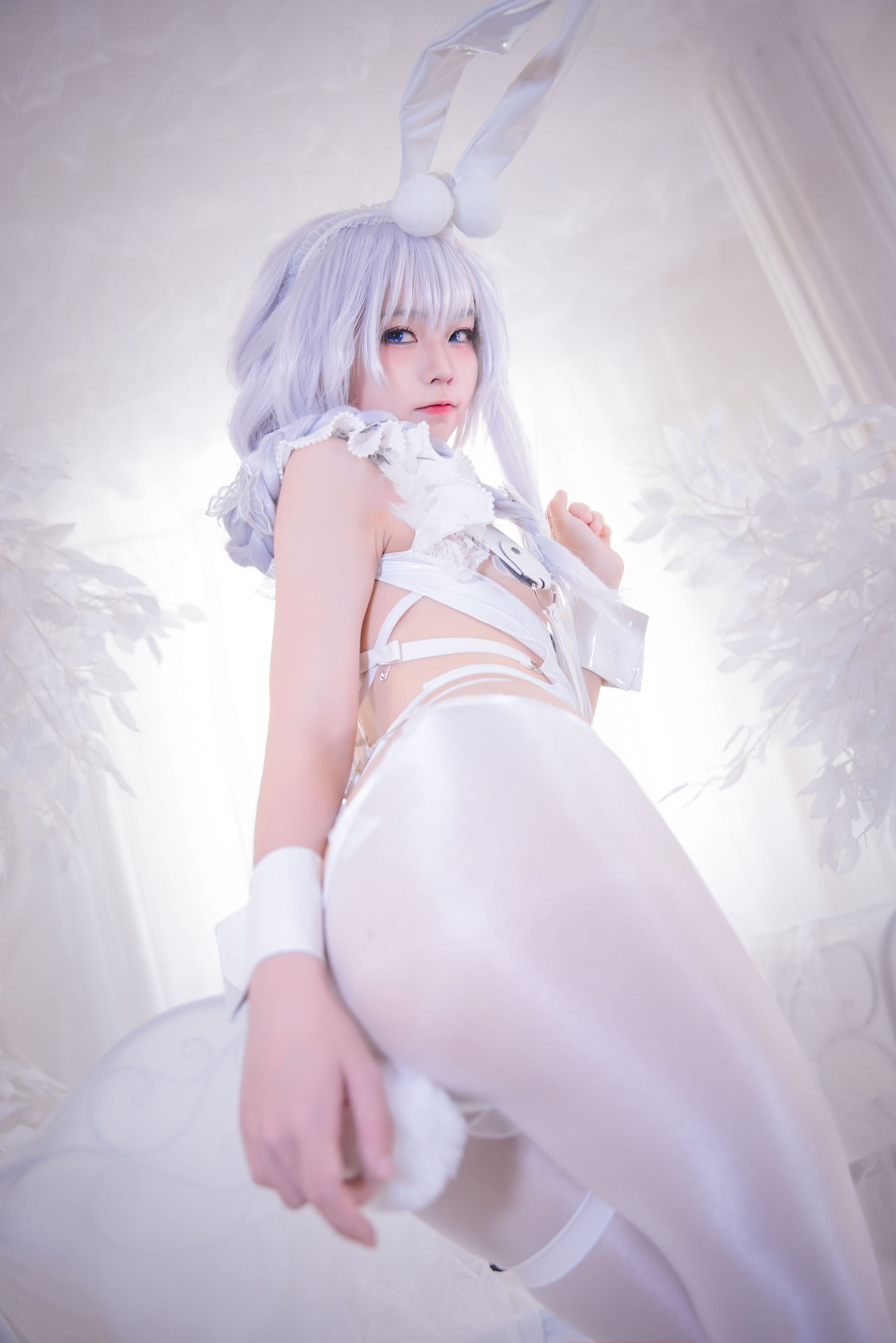[Net red COSER] Anime blogger G44 will not be injured – vicious