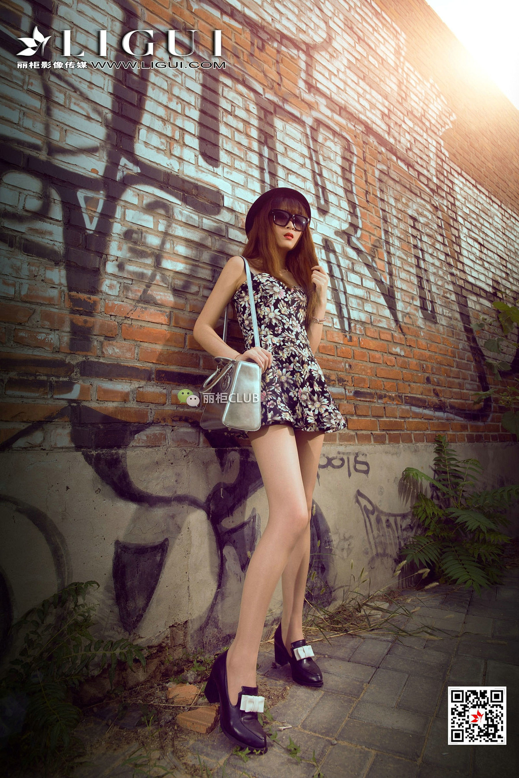 Model Yunnian “Dress Street Sweater Silk Foot” [柜 ligui] photo set