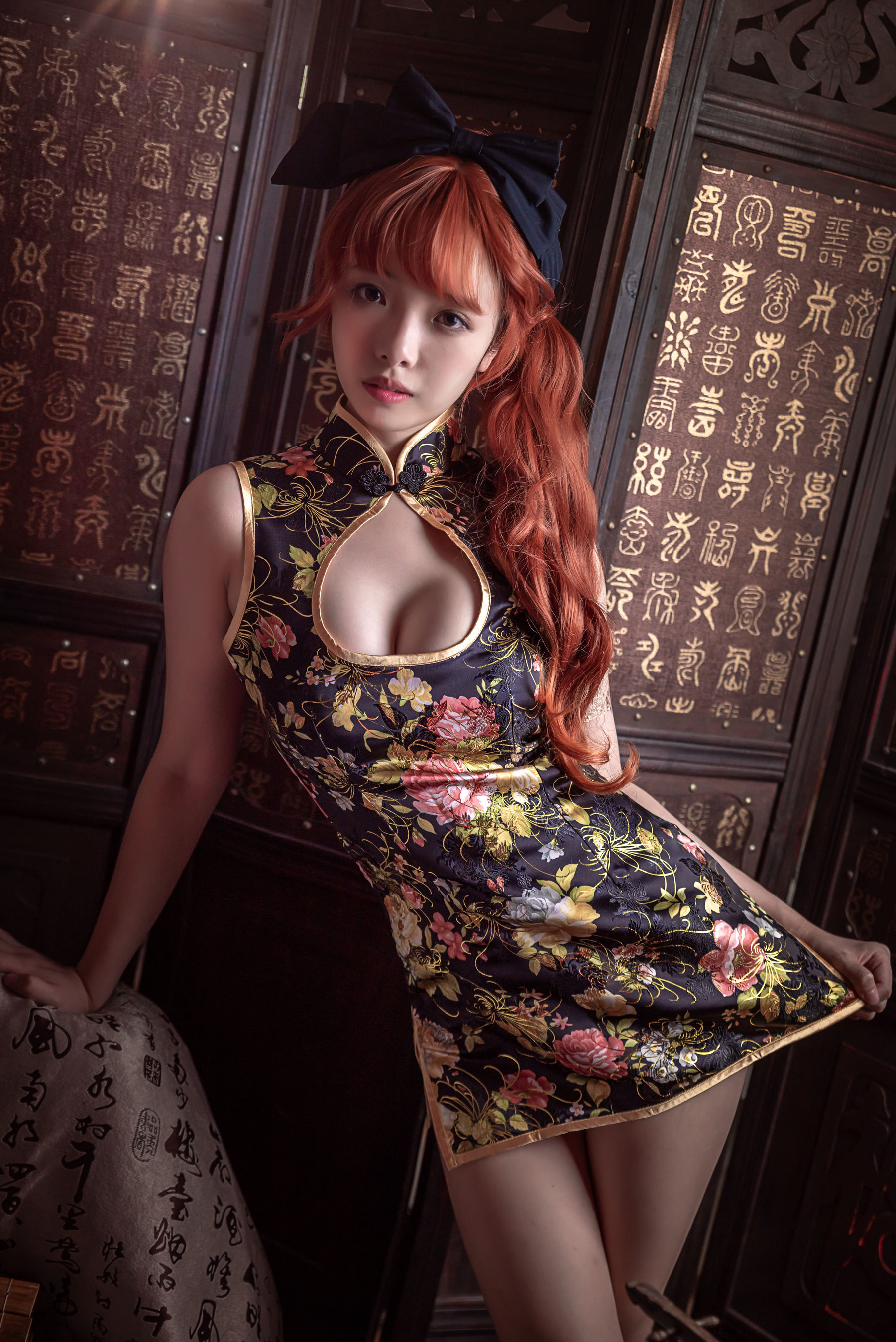 Wenmei “Low Cut Bare Feet” [COSPLAY Welfare] Photo Album