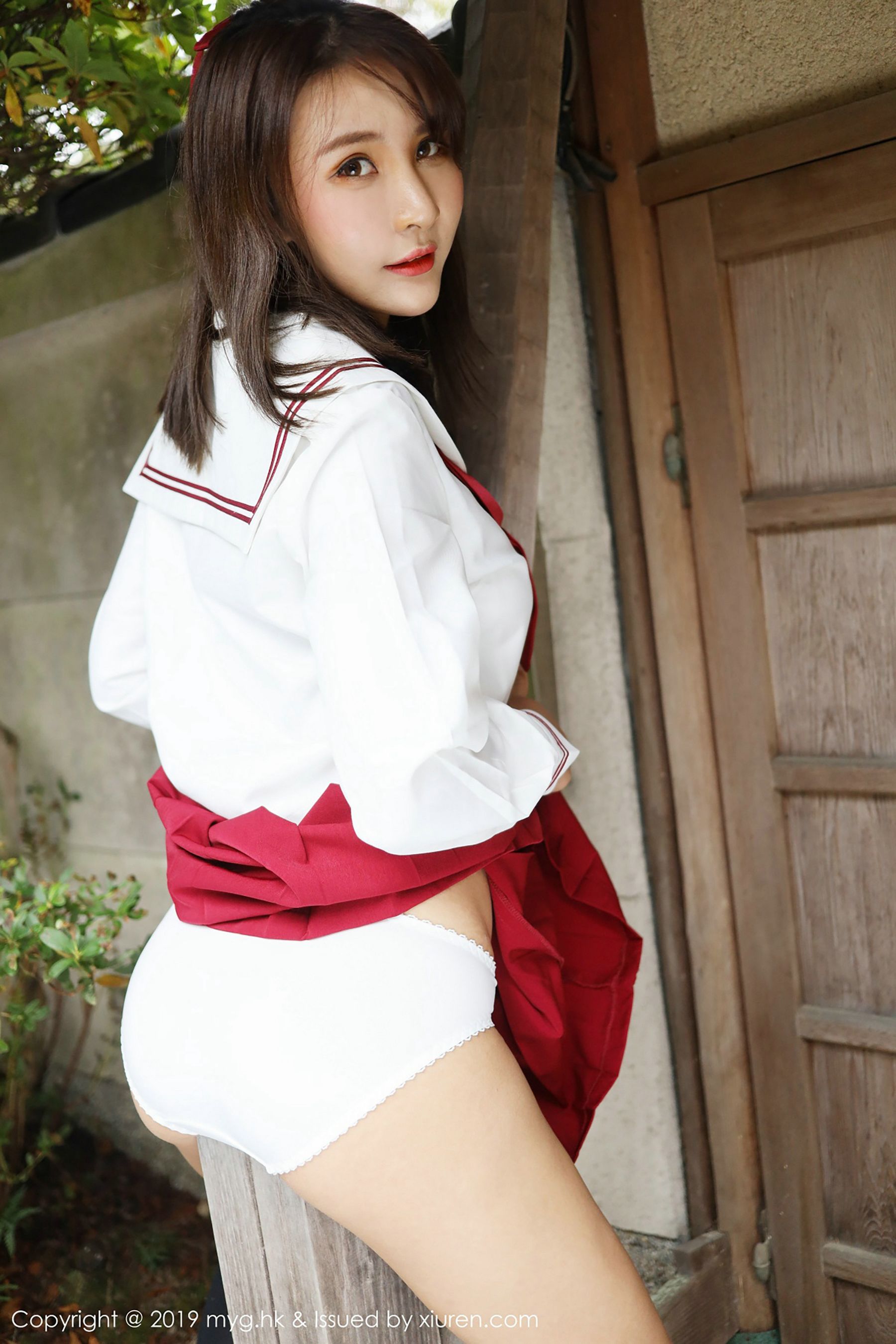 Solo_Yinfi “Student Uniform Series” in Outdoor Shooting “[Miyuan Pavilion MYGIRL] VOL.341 photo