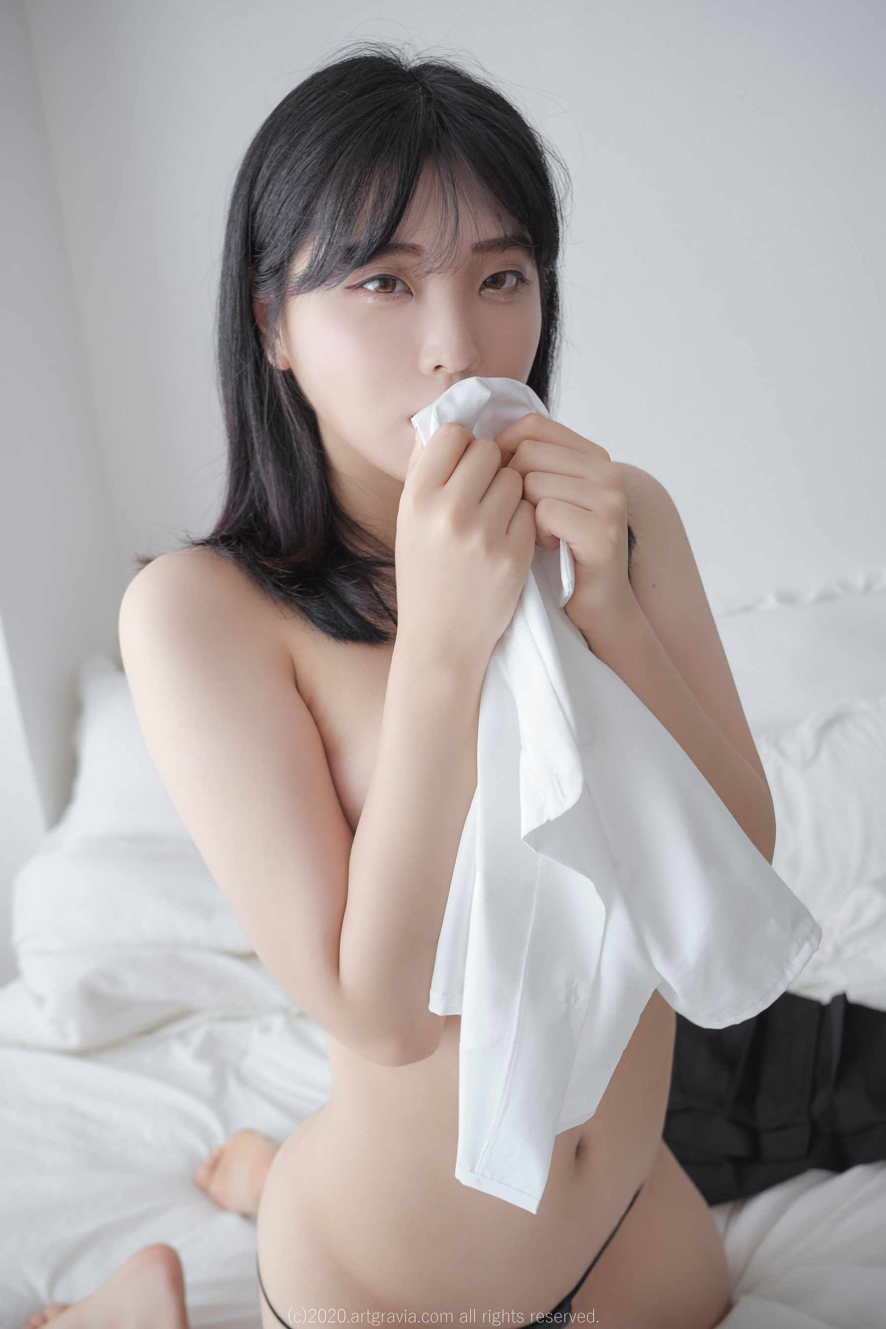 [ARTGRAVIA] Vol.201 Song Hana – Triangle Block Establishment Underwear