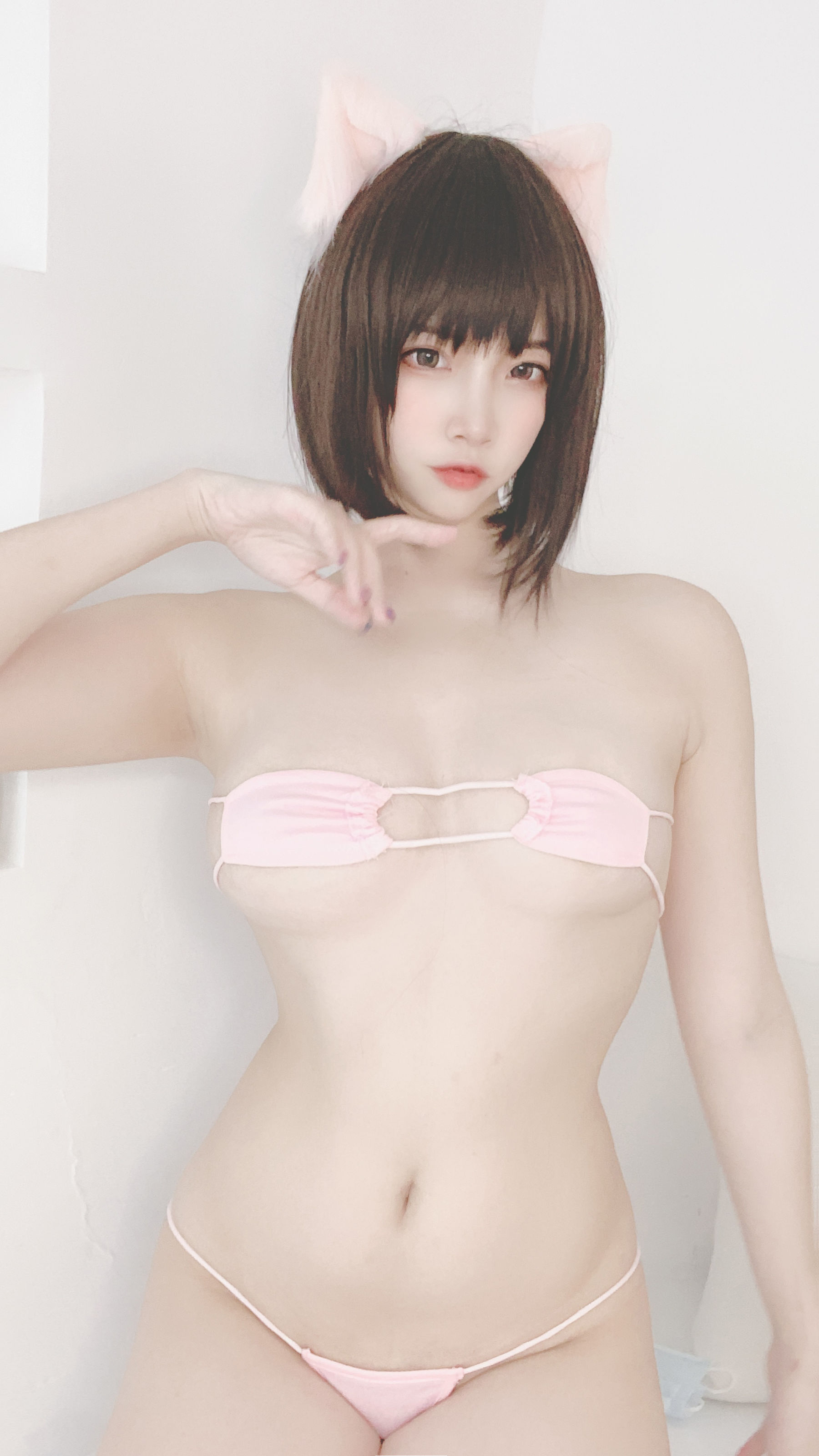 [COS welfare] two Saku NISA – pig bikini selfie