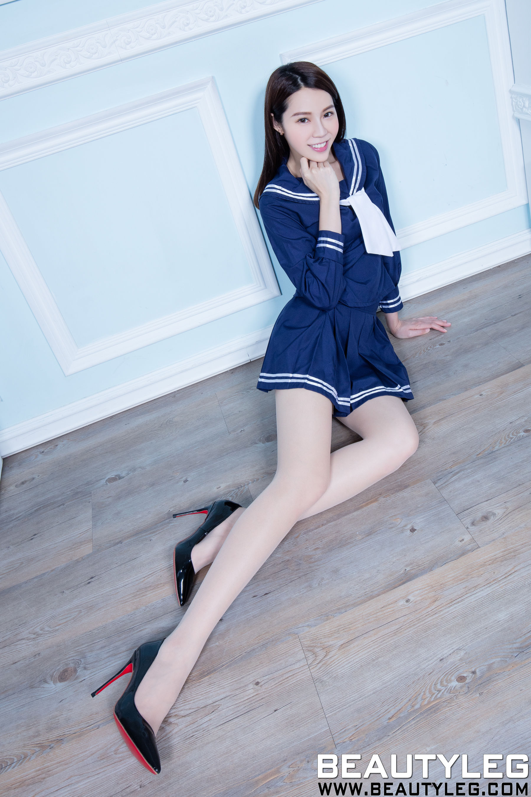 Leg model Christine “sailor service] black silk skirt” [beautyleg] No.1573 photo set