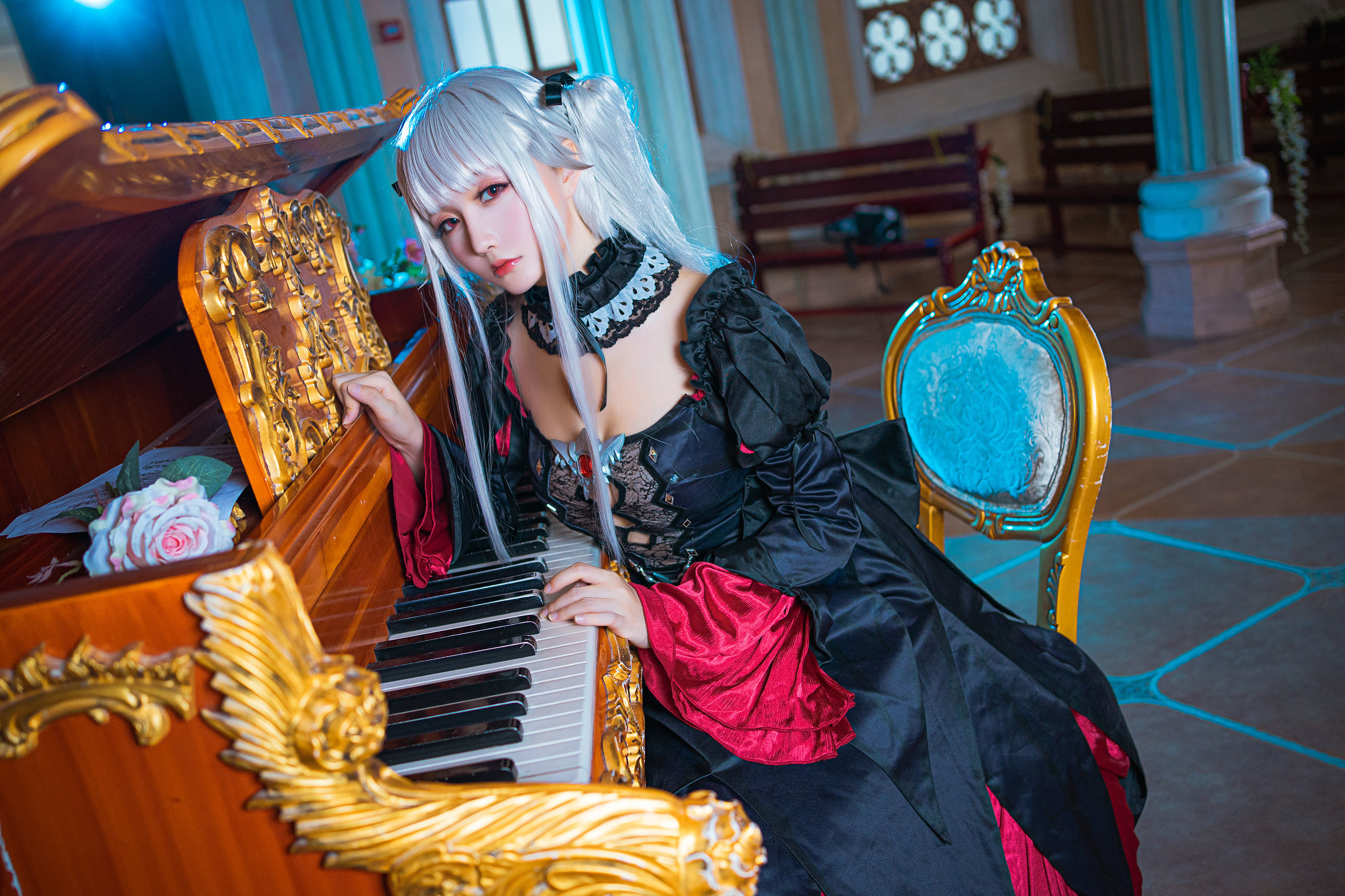 Coser Miss Star’s Late “Clarin Big Dress” photo set