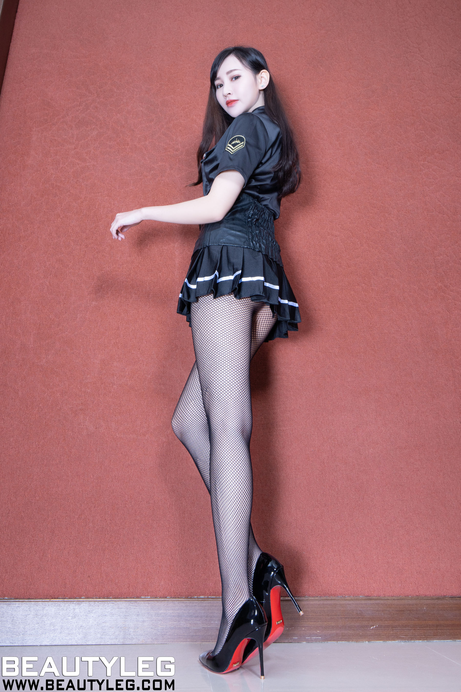 [Beautyleg] no.1935 leg model Chichi “black silk net hose uniform + meat leg” photo collection