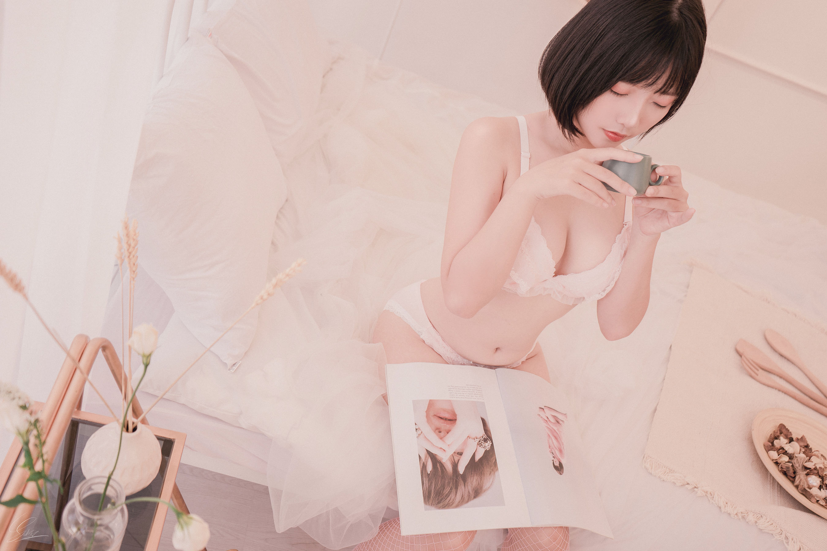 Coser model Messie Huang – “lingerie” photo set