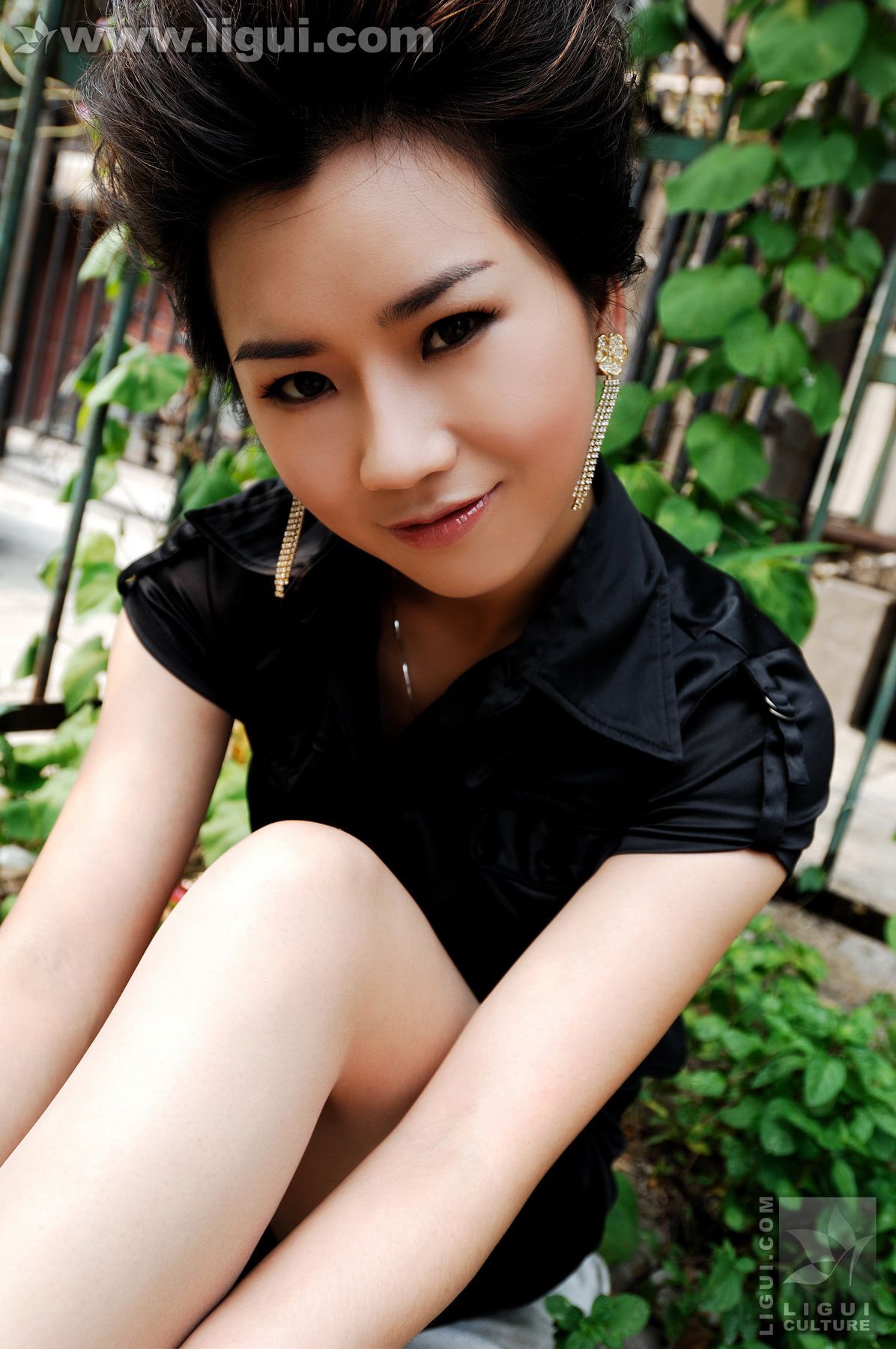 Model Yumei “Walking in the Garden of High-Heeled Beauty on the Road” [丽柜LiGui] Silk Foot Photo Picture