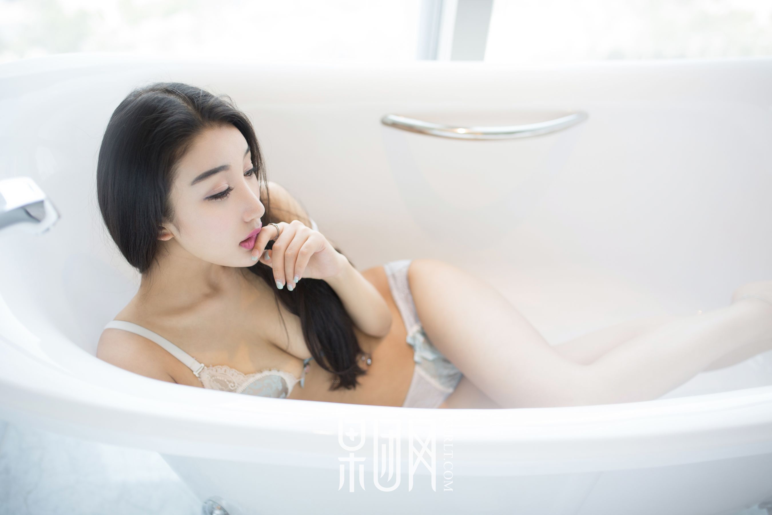 Wang Zheng’s “Sexy Hot” [Fruit Network Girlt] No.050 Photo Collection