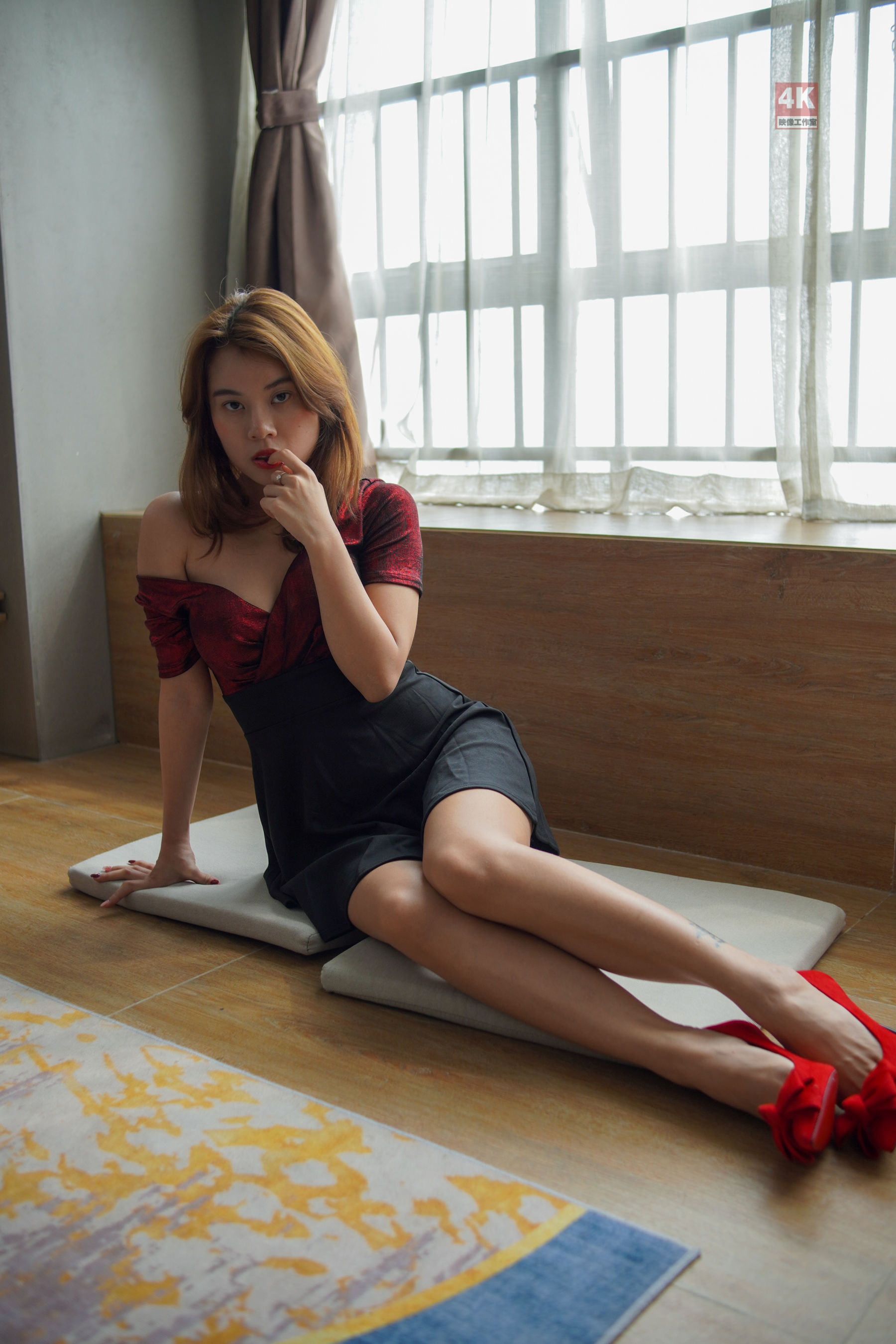 [柜 liGUI] Kiki “window people” stockings mature women’s photo