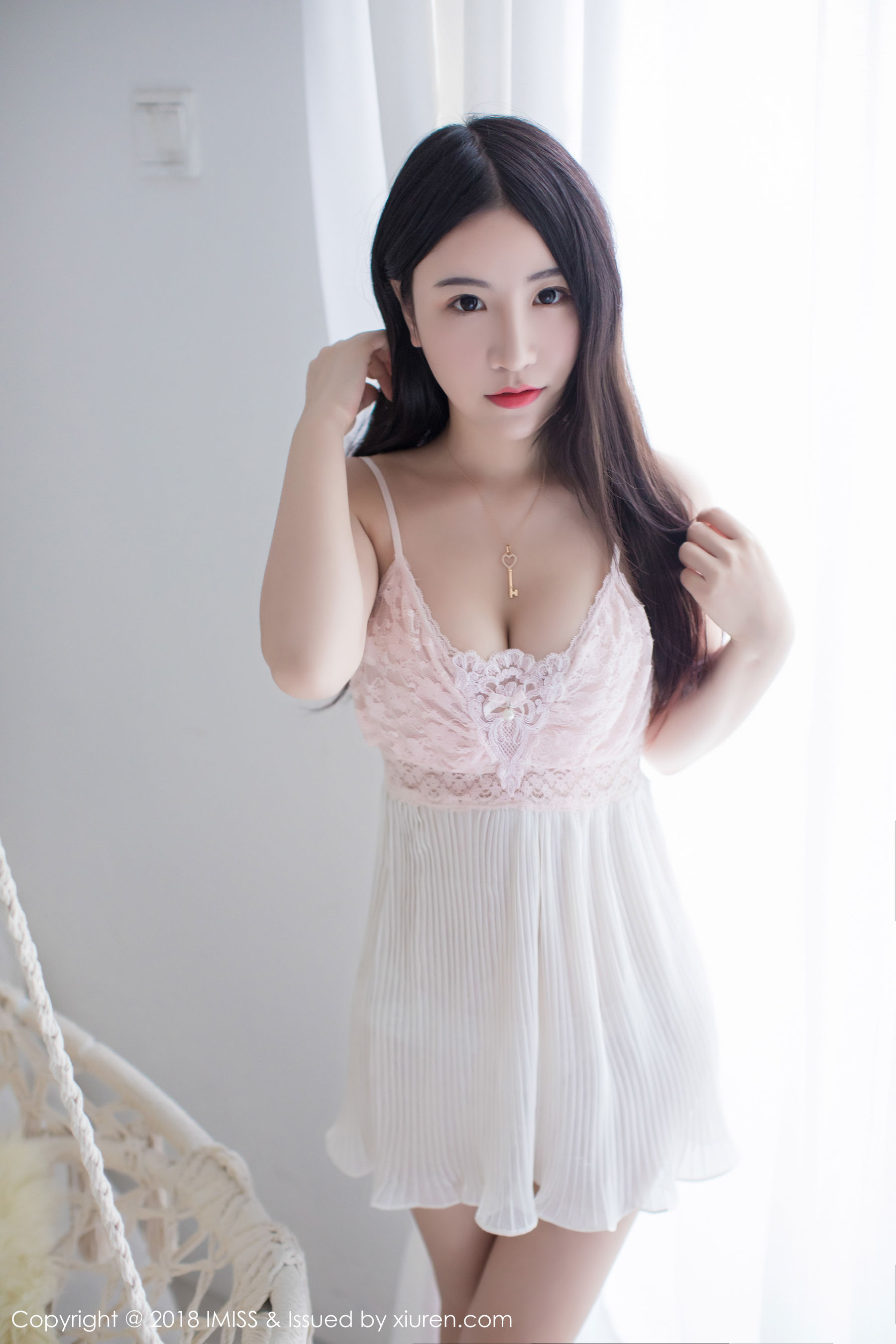 Xie Zhixin Sindy “Home Girlfriend” (IMiss) Vol.214 Photo Album