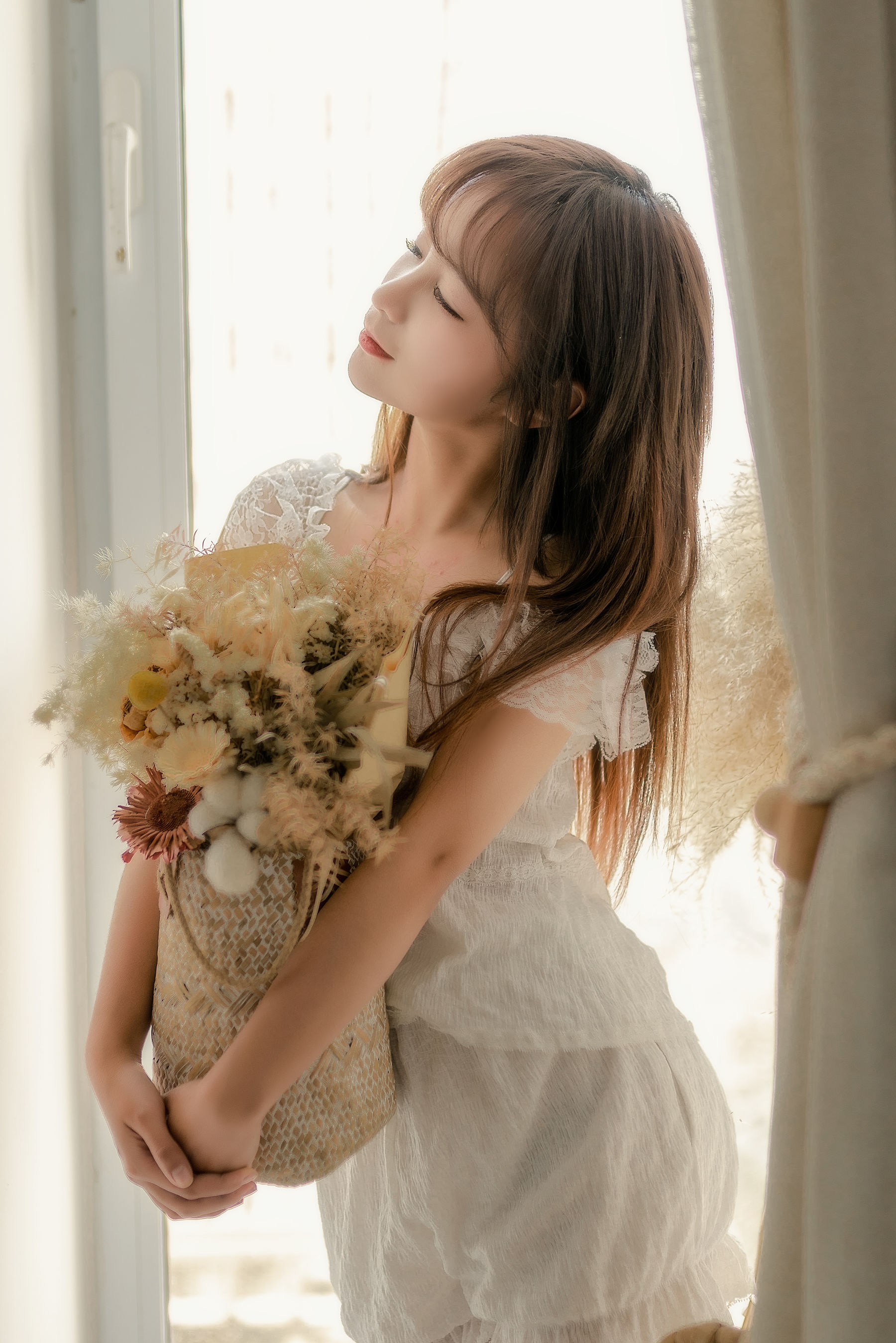 [COS welfare] 蠢 – 大 象 白 睡衣