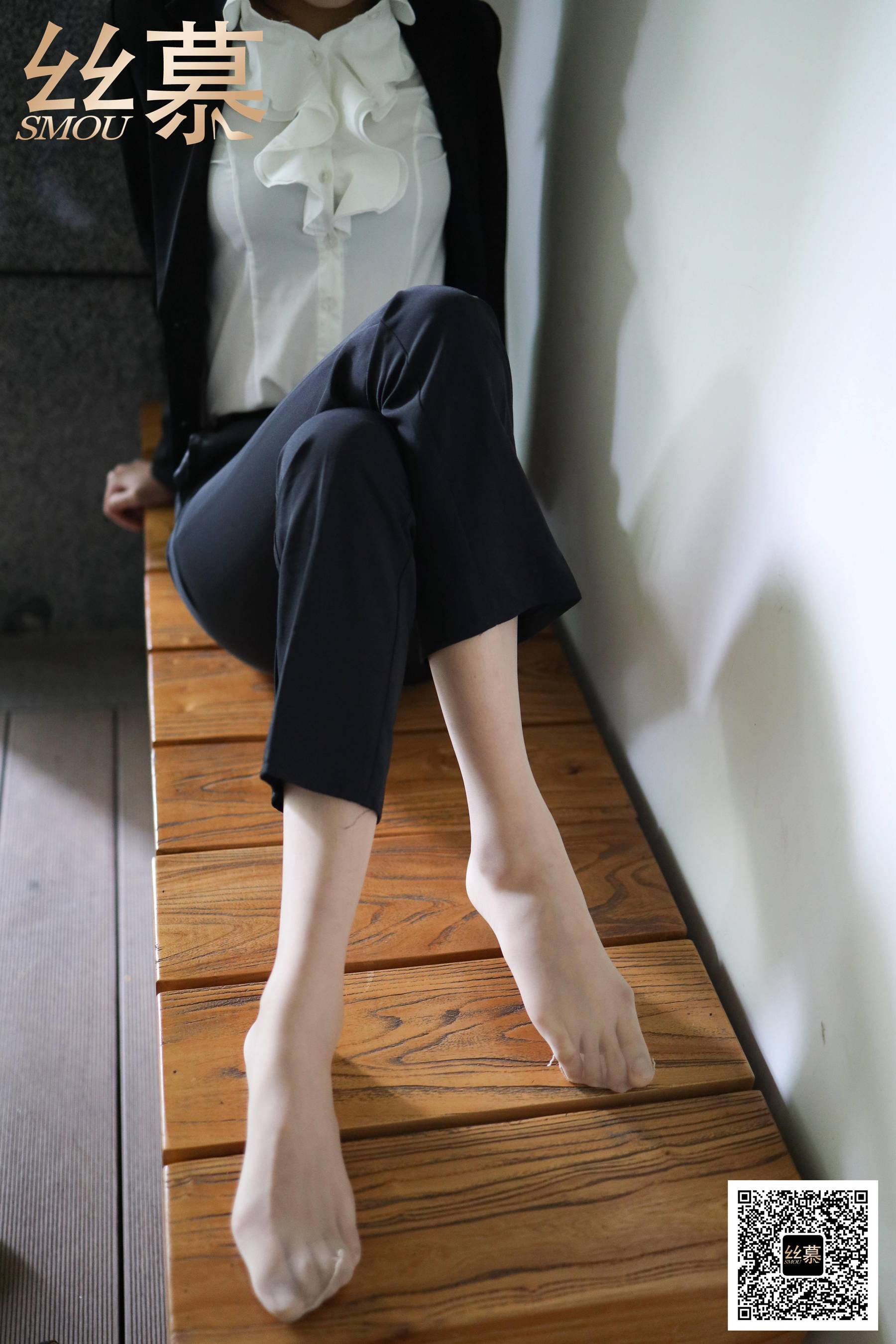 [Simu SMOU] Specific episode TX083 Yinger “OL silk in pants” photo of beautiful legs in stockings