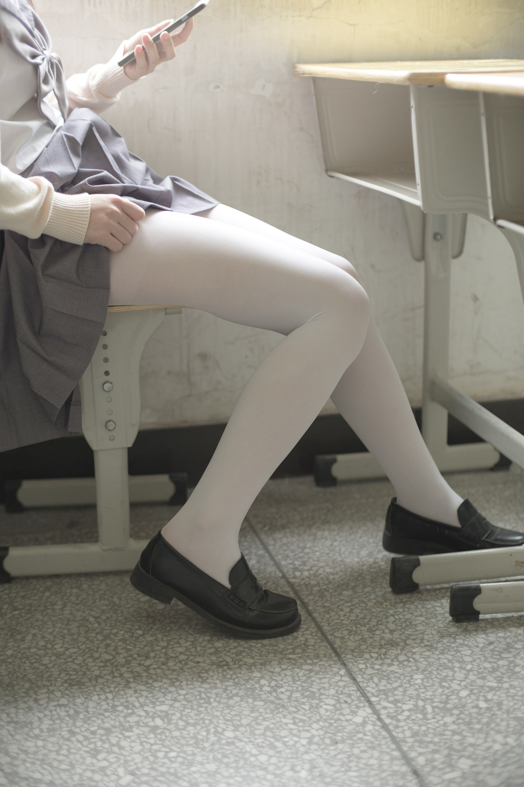 “JK school uniform white silk” [萝 财 团] X-017 photo set