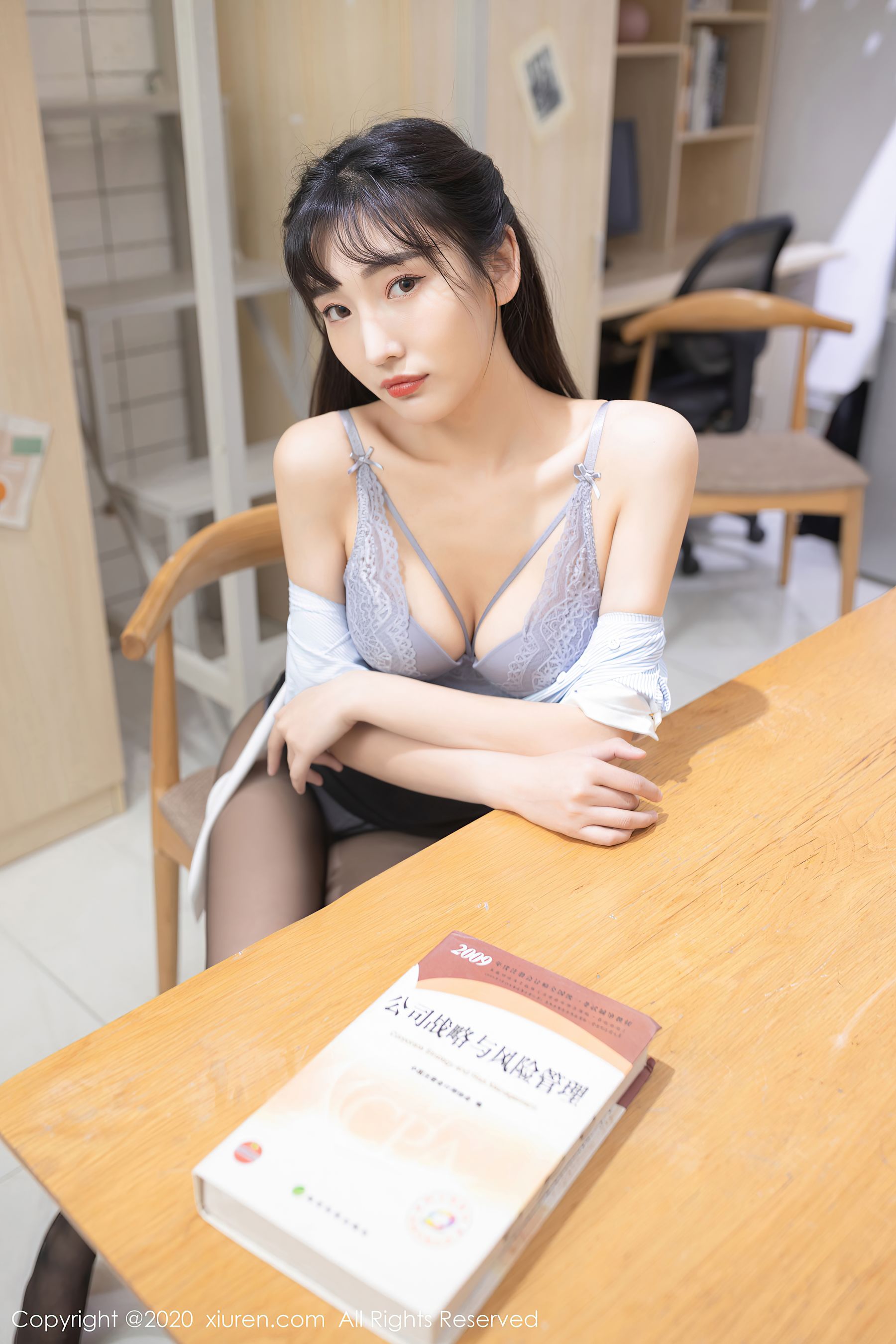 [人 xiuren] no.2932 Lu Yan – office black silk girlfriend