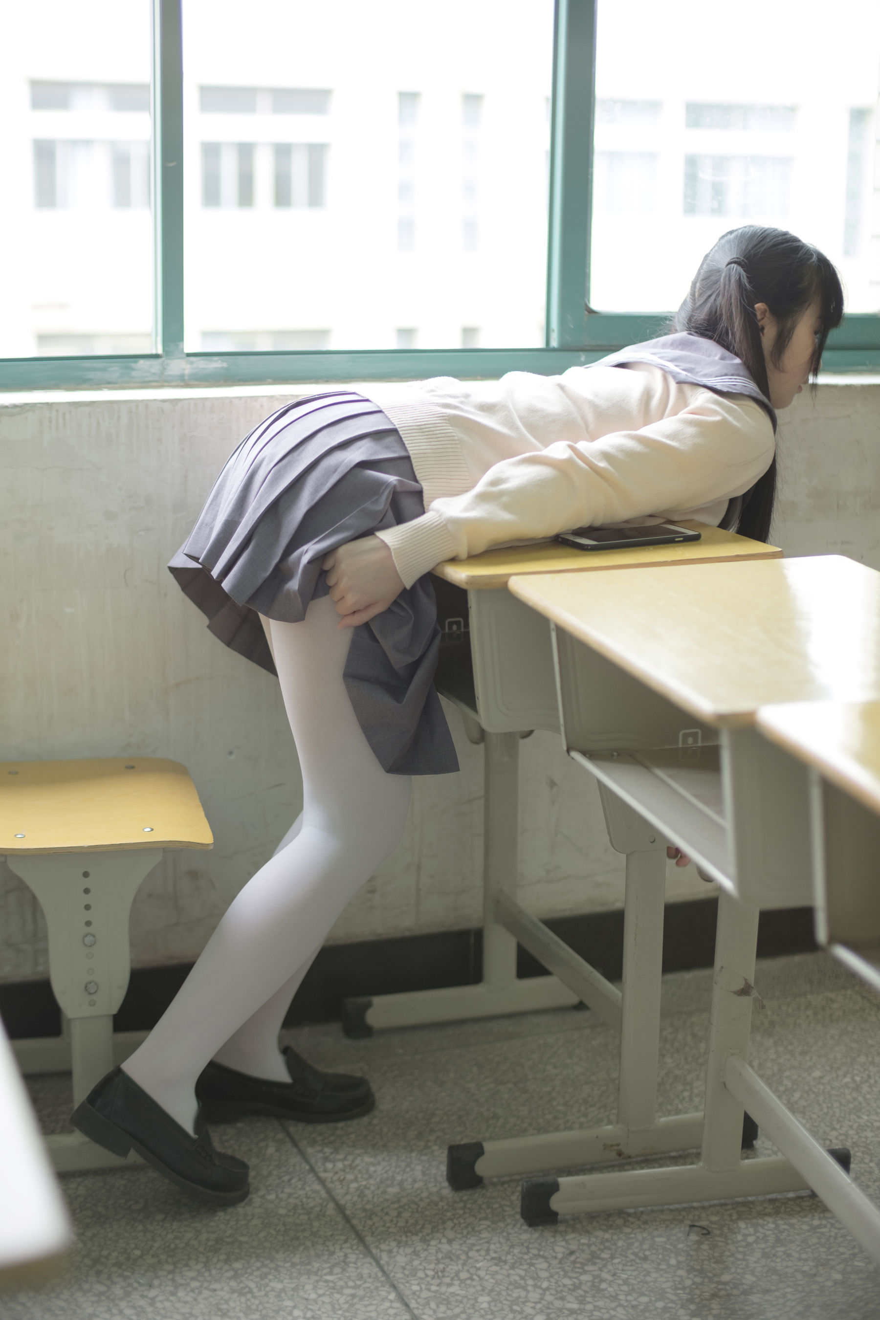 “JK school uniform white silk” [萝 财 团] X-017 photo set