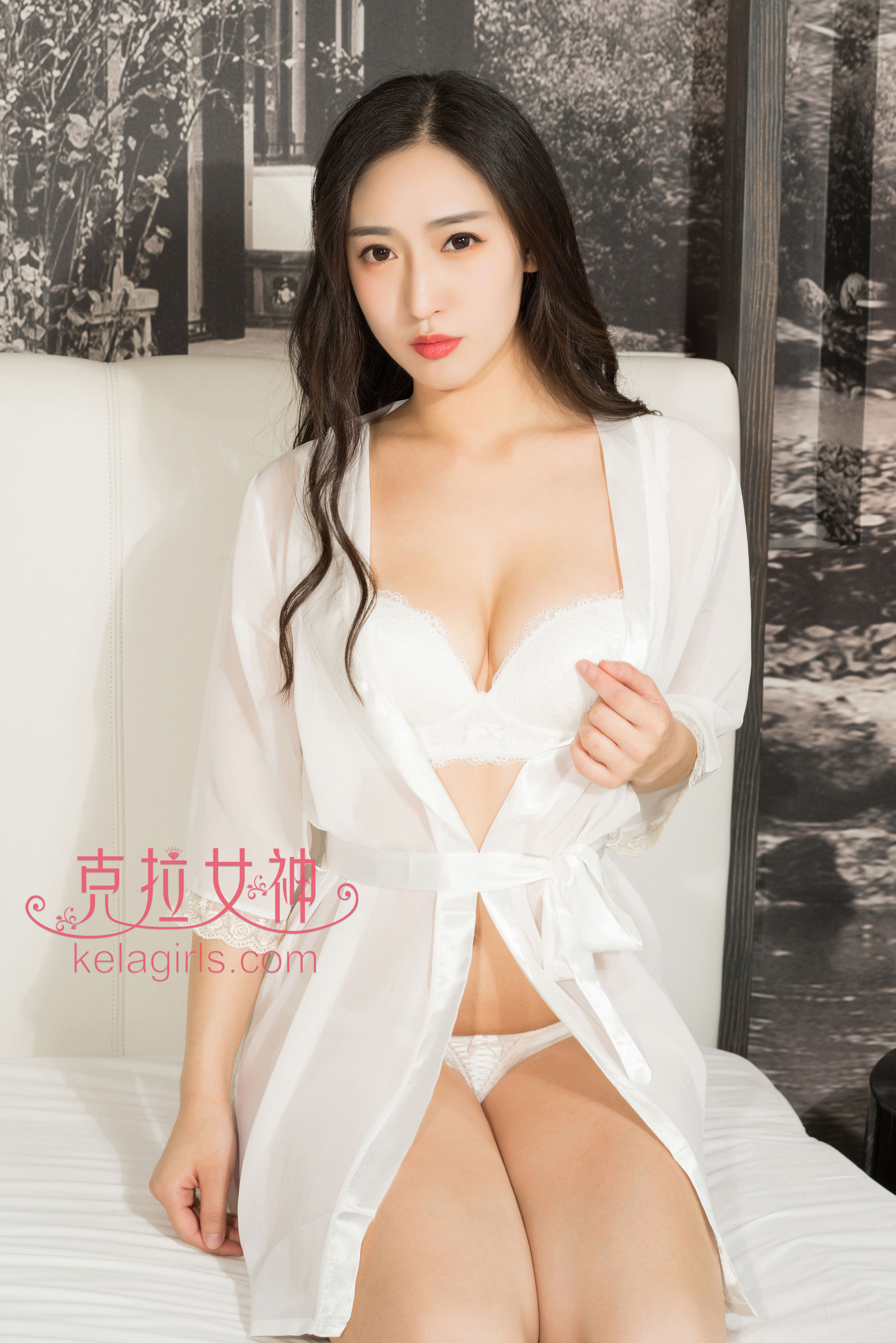 Jiang Lu’s “Mori Girl’s Boyfrings” [Crane Goddess Kelagirls] photo album