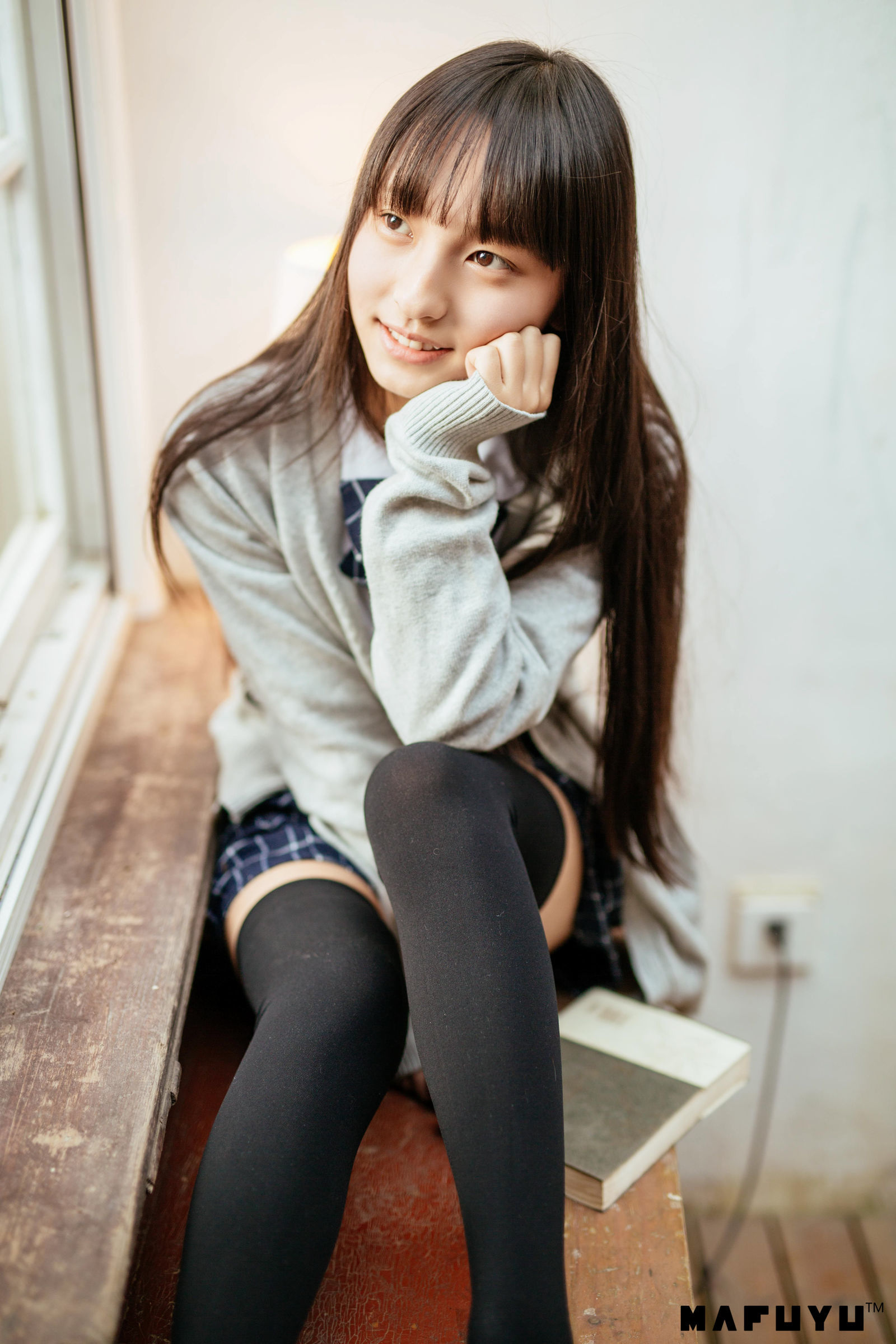 Kanazaka Mafuyu “JK Student Series” [Lori COSPLAY] Photo Album