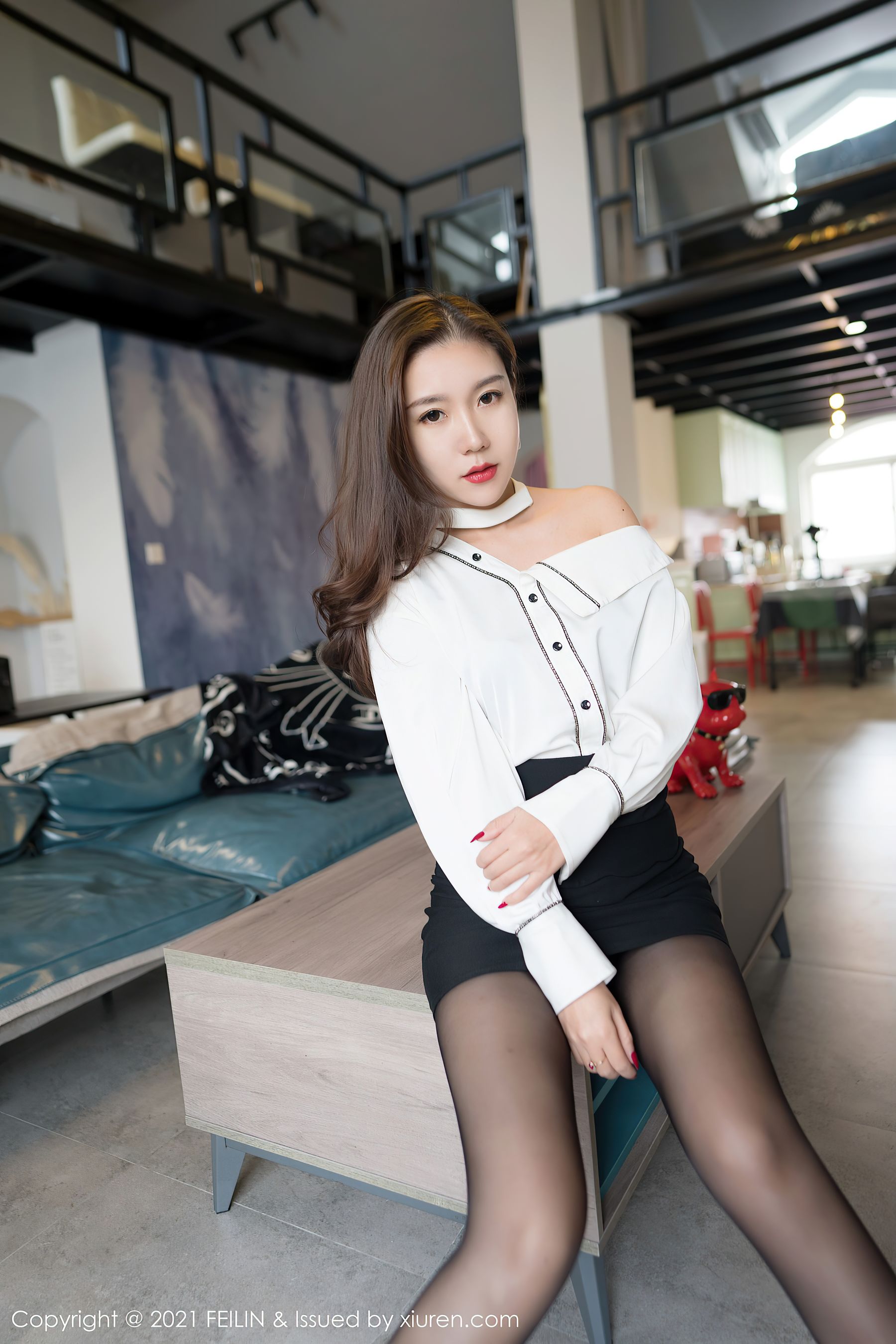 [嗲囡 囡 feilin] Vol.367 静香 – white shirt black short skirt workplace uniform series