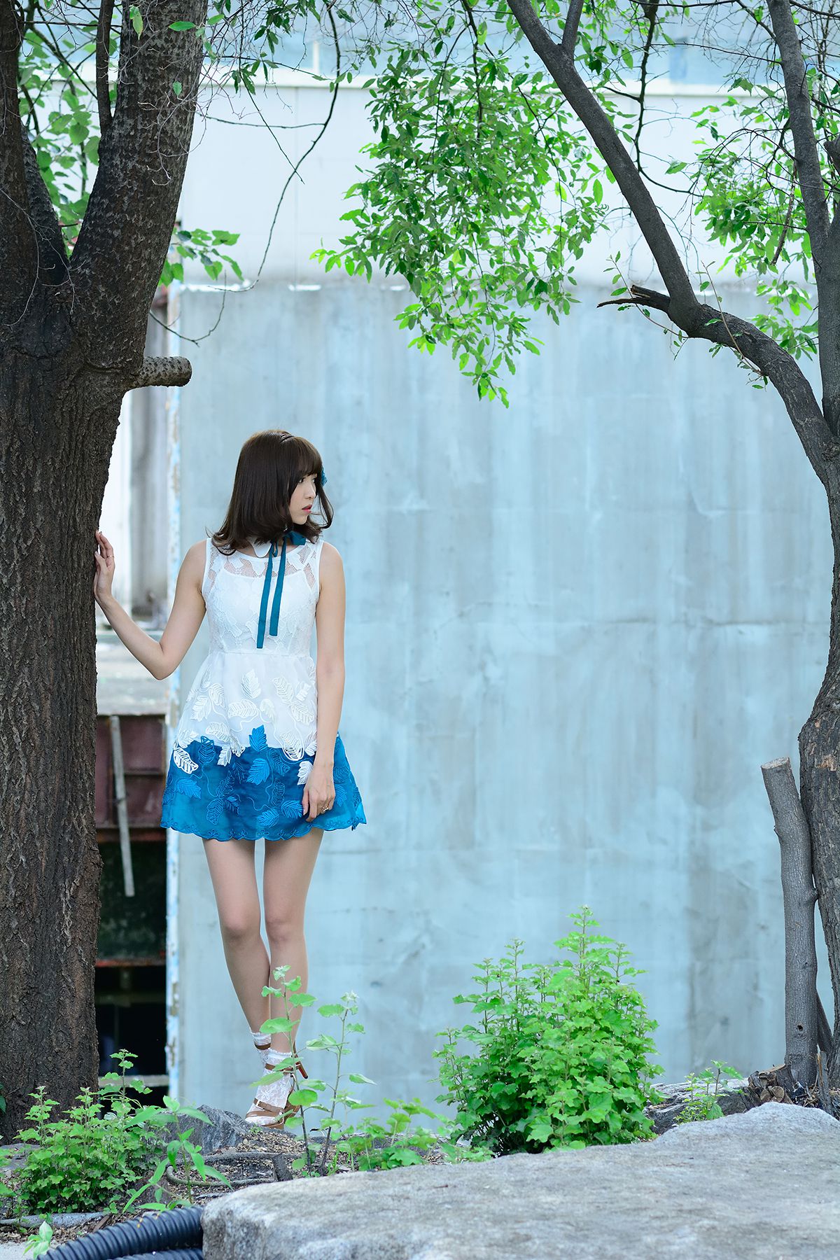 The best goddess Li Enhui / 이은혜 “Street shoot lace dress” photo set