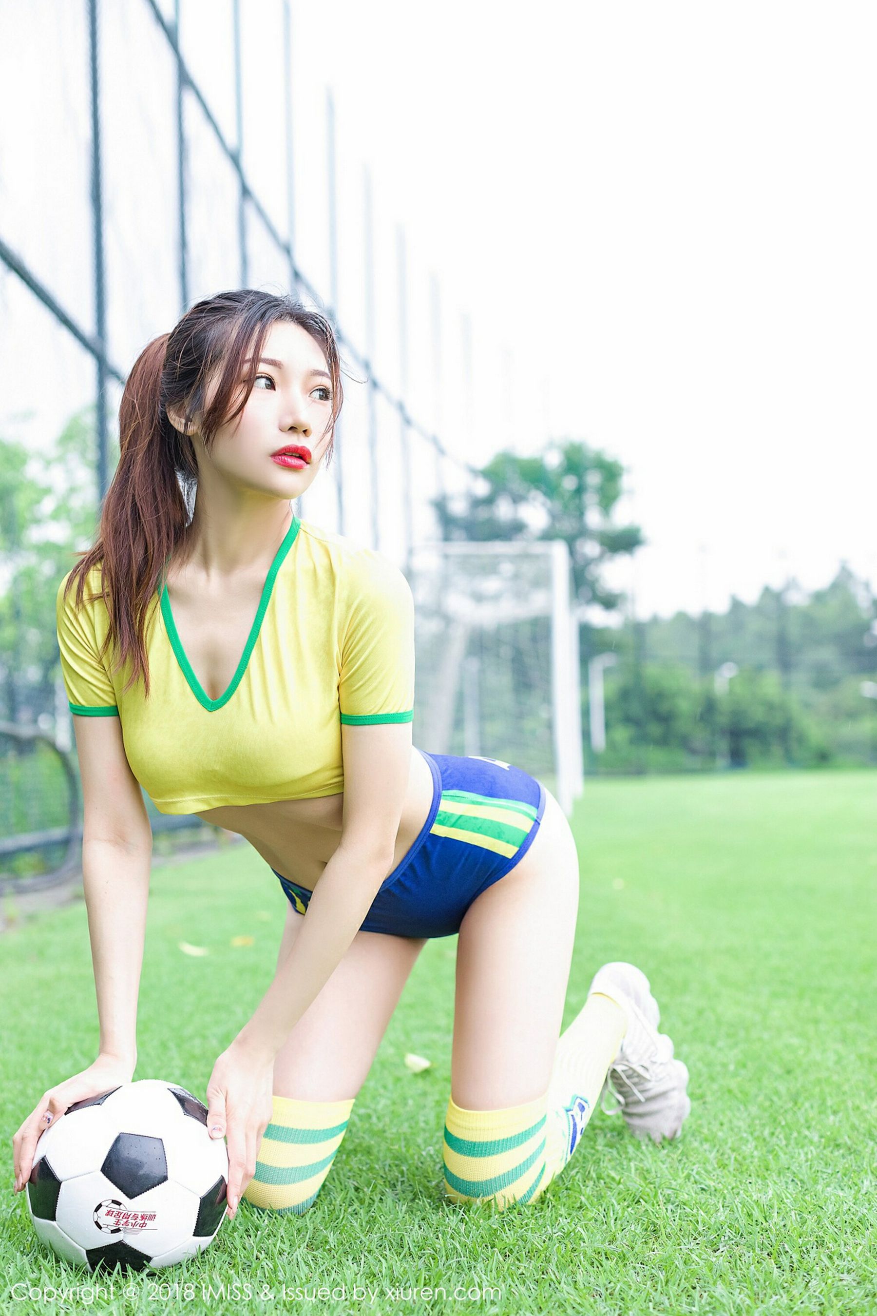 Small fox SICA World Cup Football Baby [Love Honey IMISS] VOL.255 Photo Collection