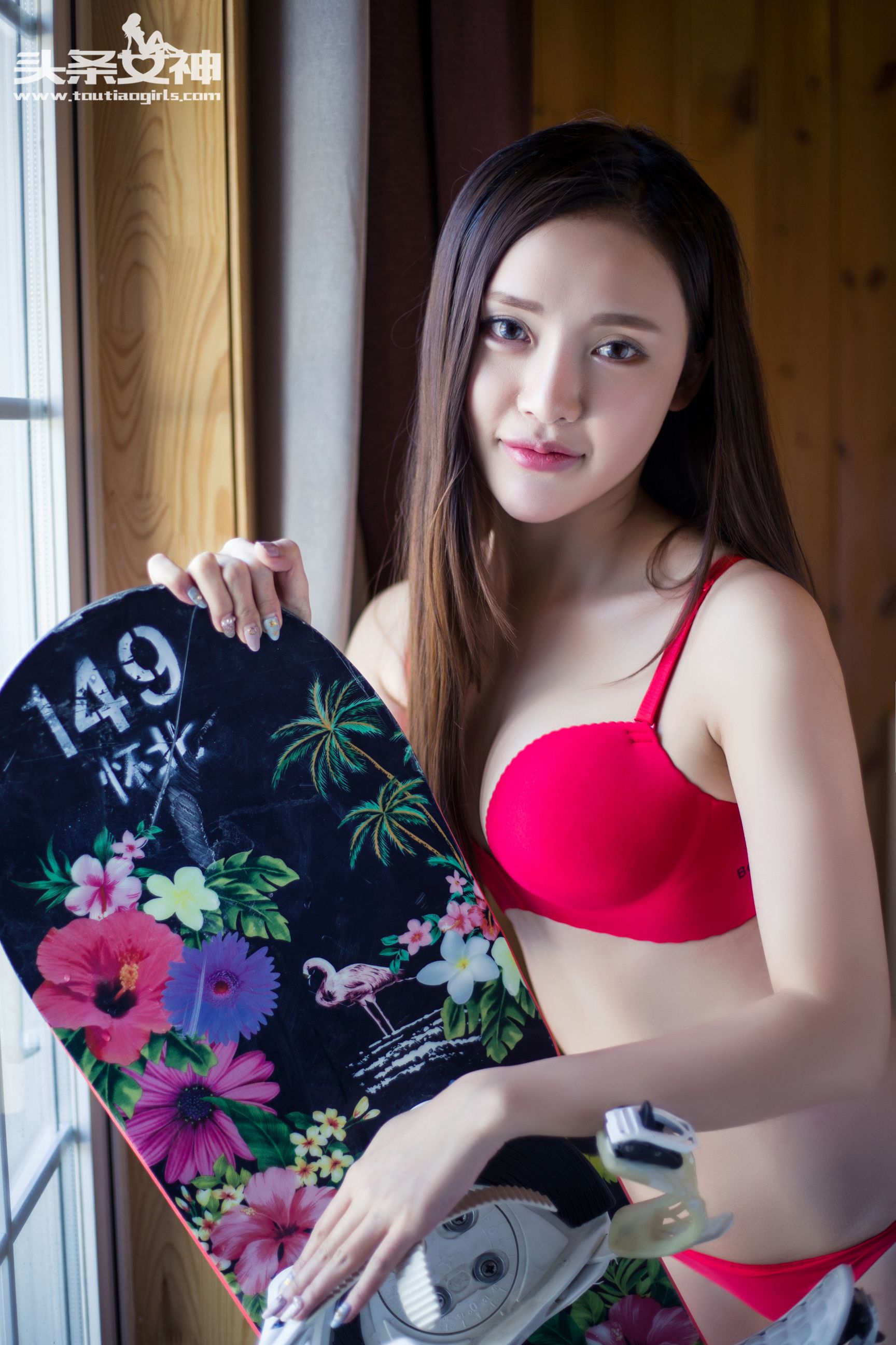 Cuo Zhaozhen “Snowfoy Bikini” [headline goddess] photo set