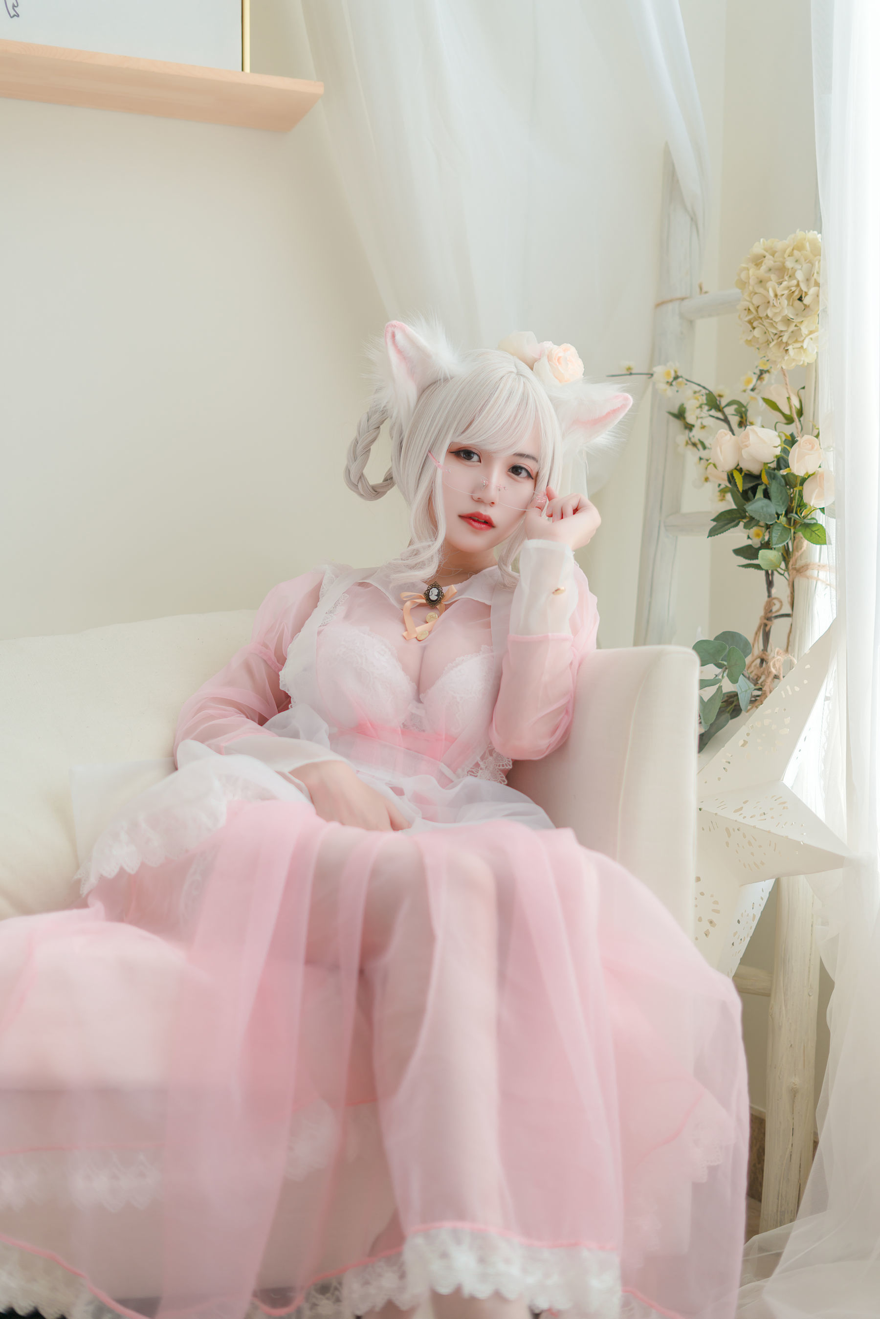 [网 红 COSER] Xiao Xiao thousandth W – transparent pink maid photo set
