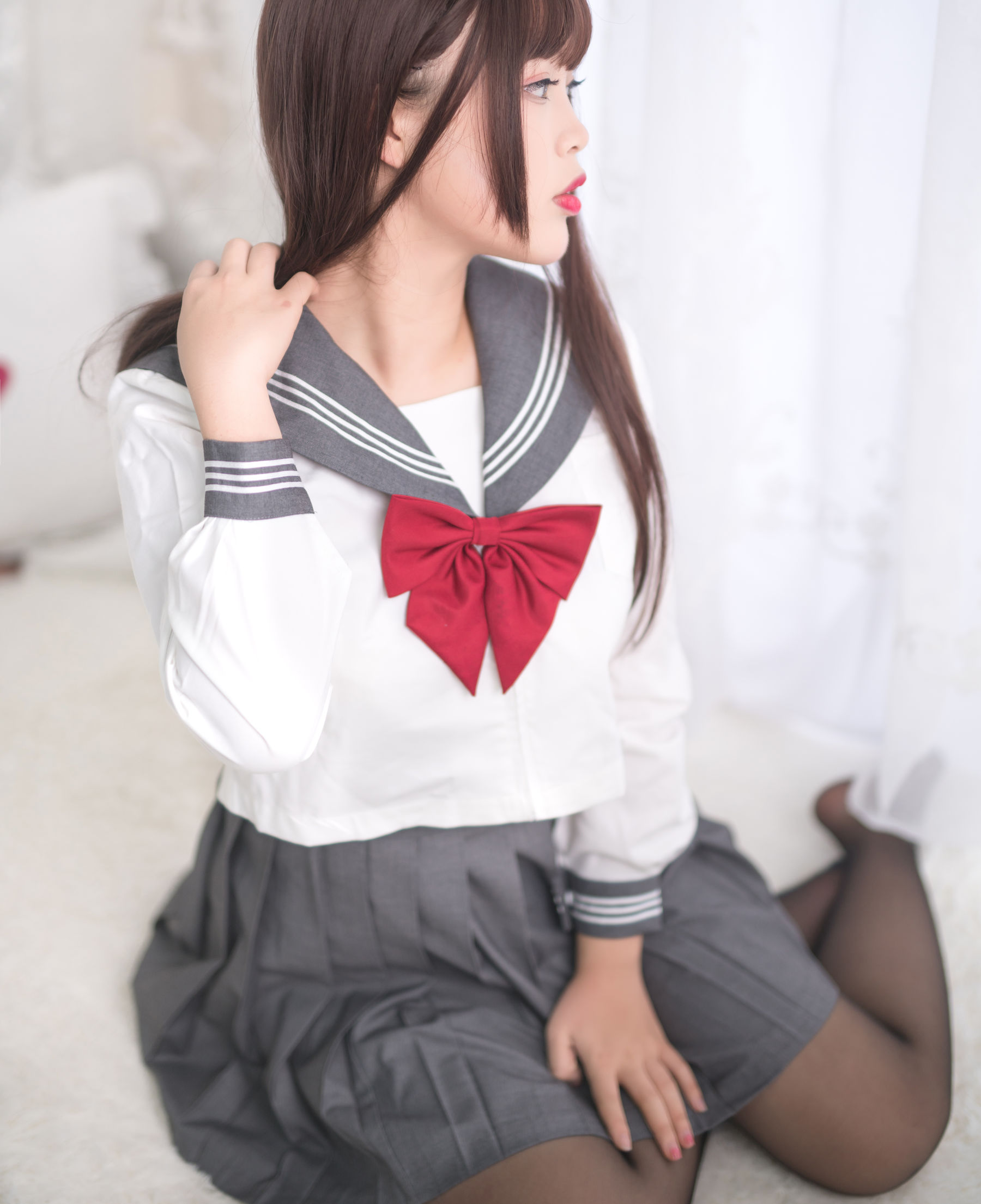 [COSPLAY] Meng Tie Sister – White – – Black Silk Uniform Girl Photo Set