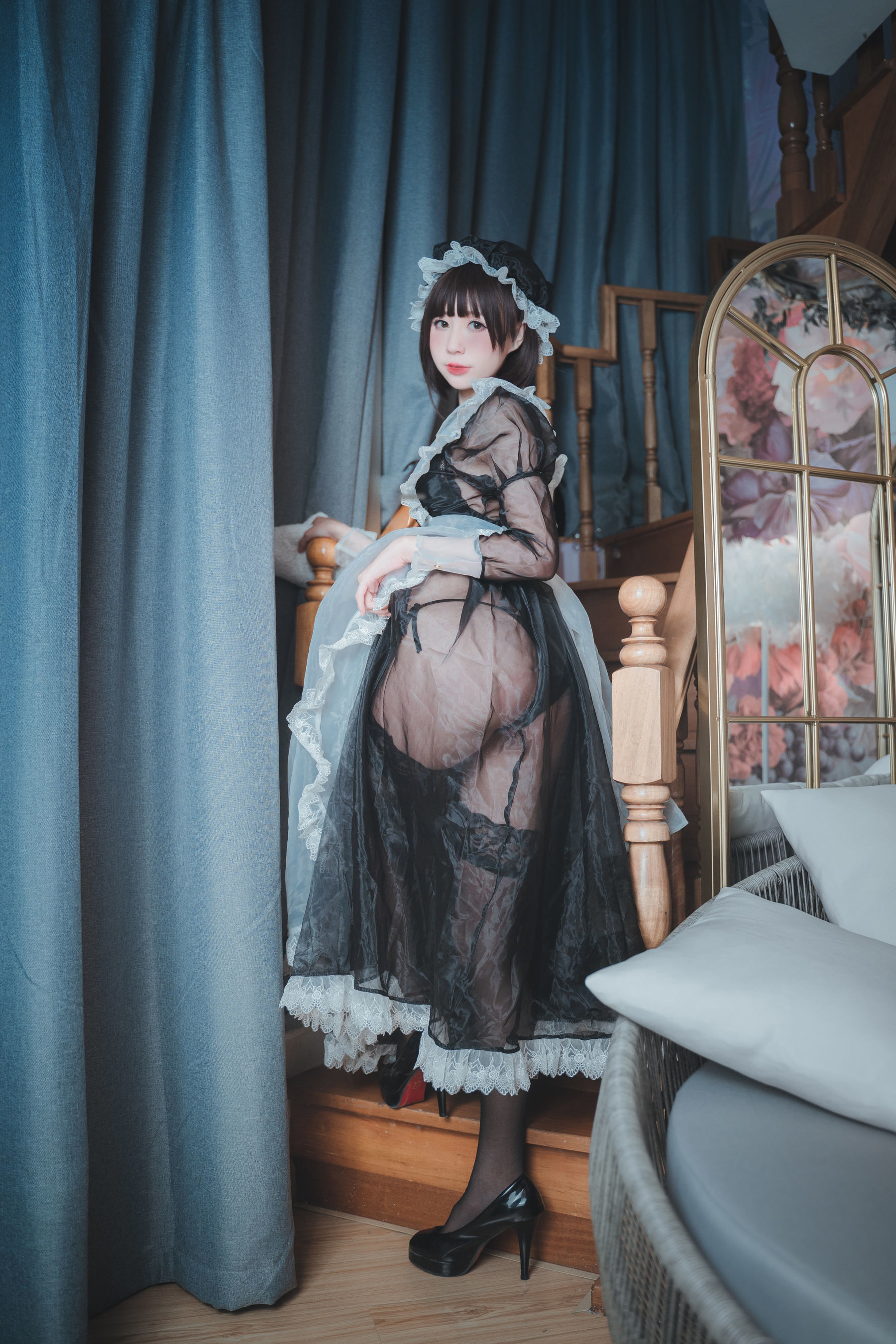 [网 红 COSER] Xiyuan Temple South Song – Transparent Maid Photo Collection