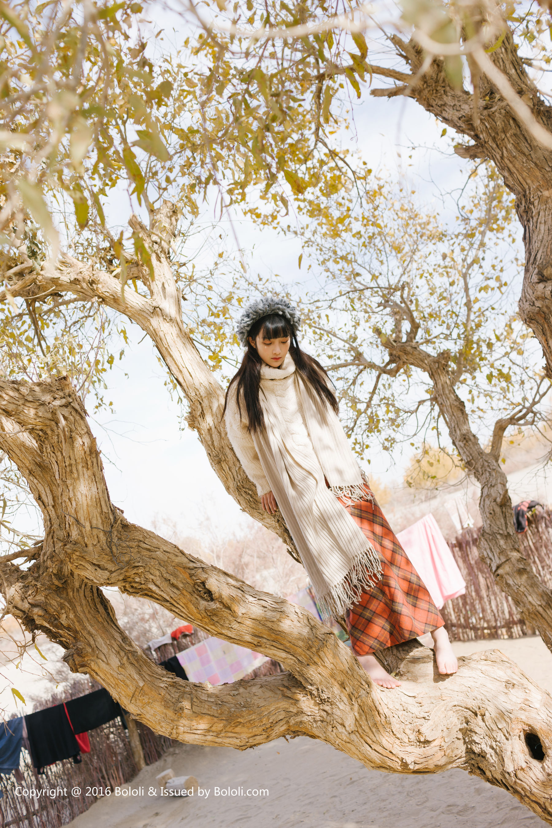 “The Response to Autumn Painting-Desert Travel Photography” [Kimoe Culture] KIM013 Photo Album