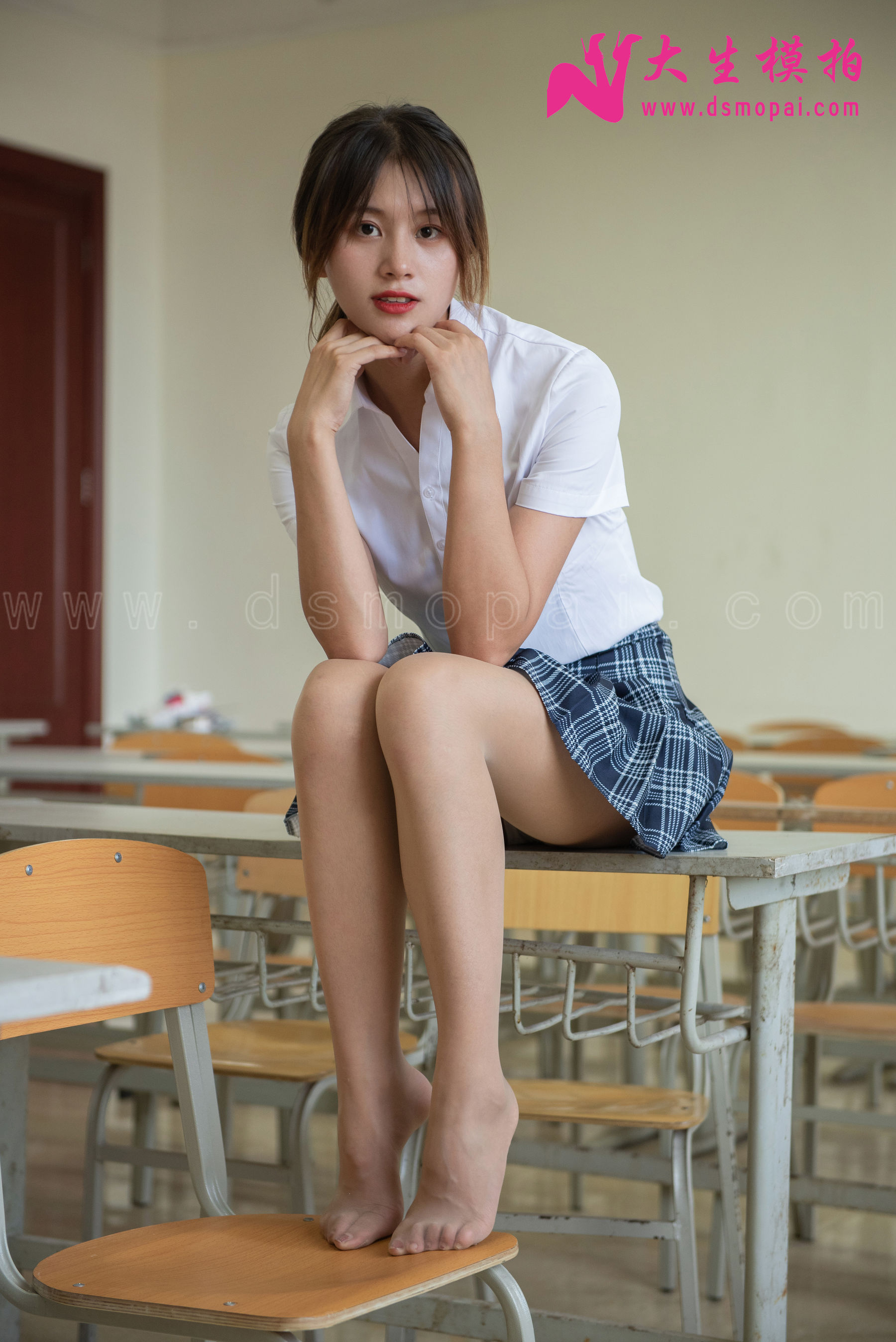 [大 模 模] NO.148 Xiao Ying – classroom silk foot