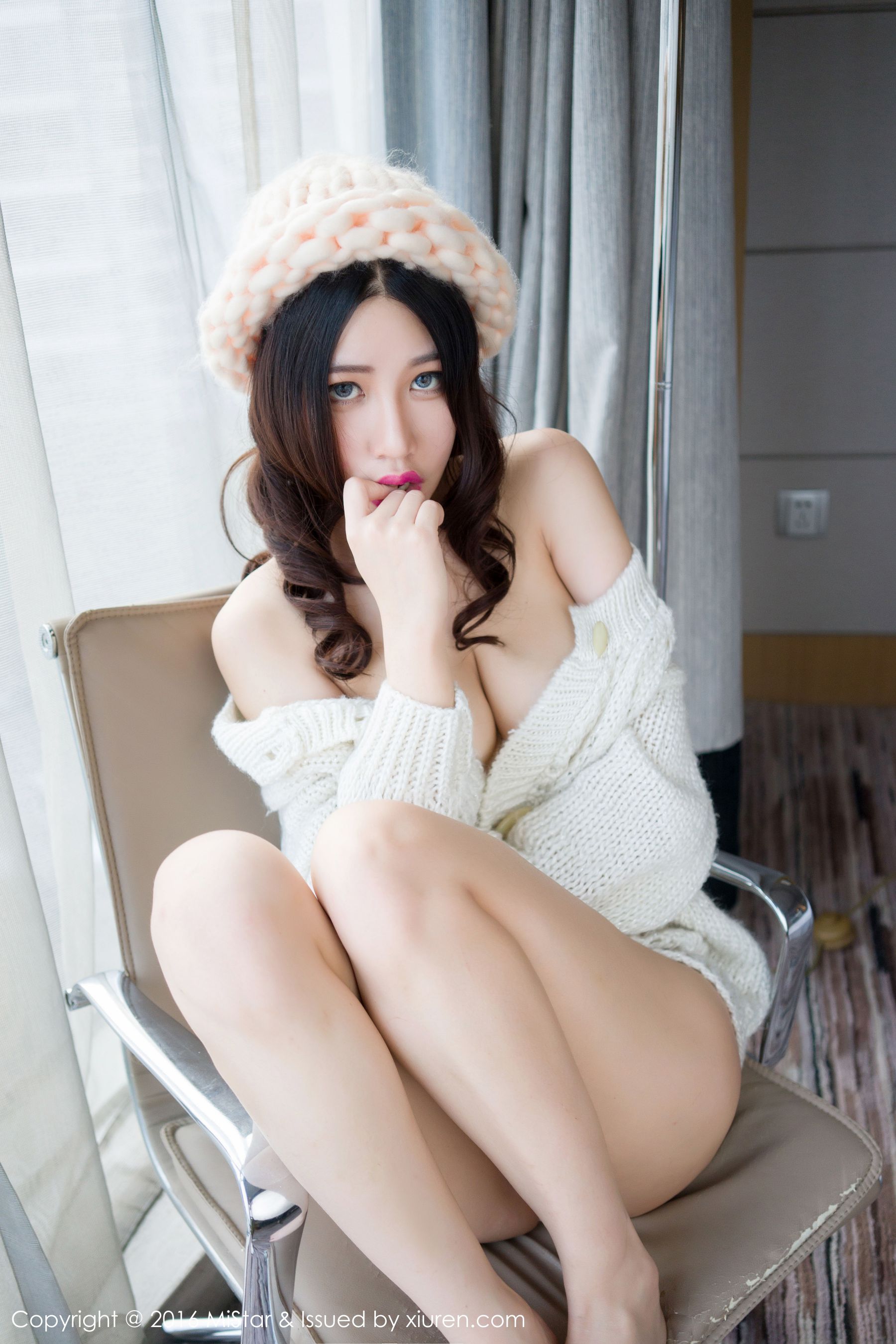 Meixin Yumi “Room Shooting 2 Sexy Costumes” (MiStar) Vol.079 Photo Album