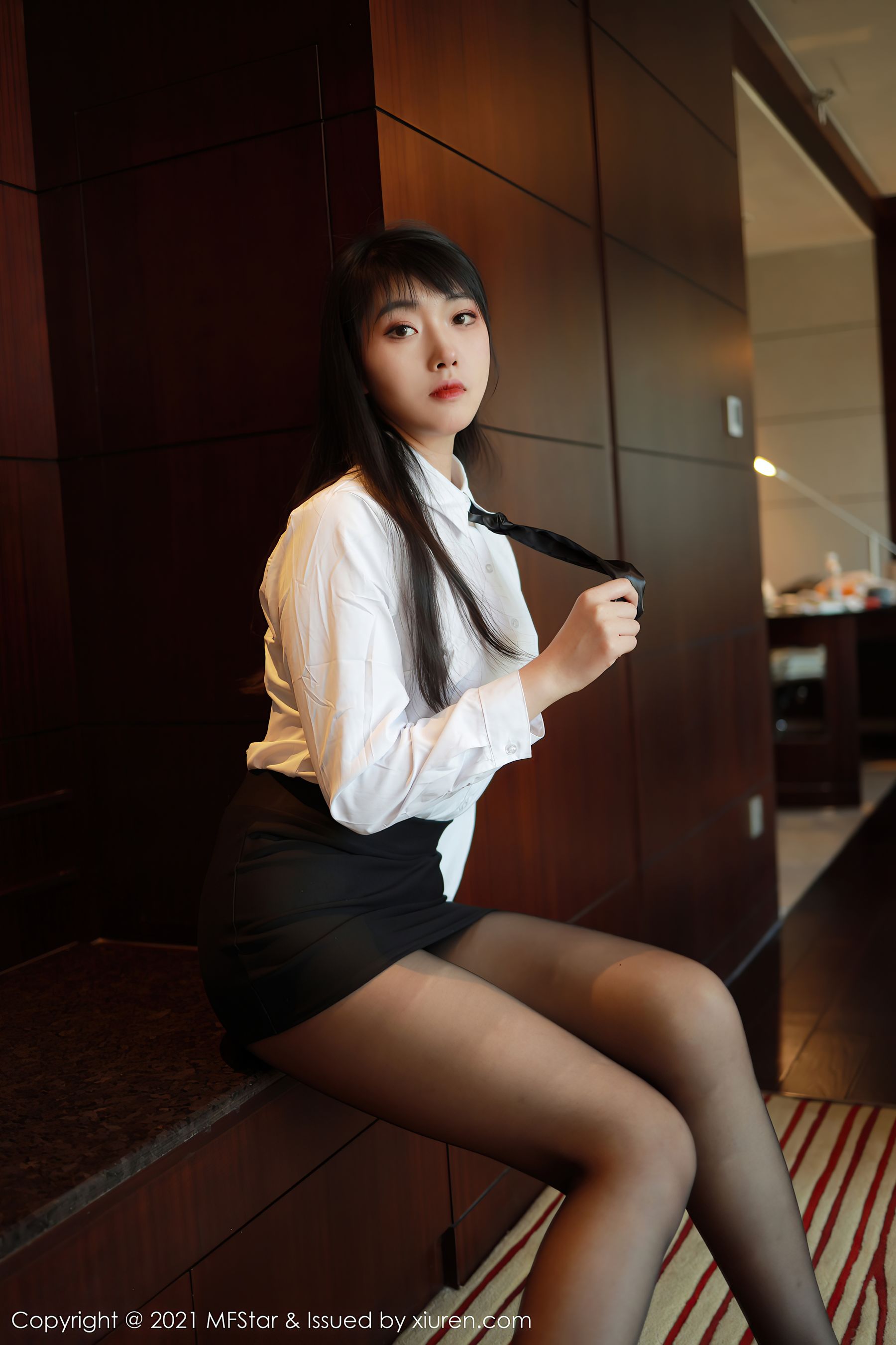 [Model Academy Mfstar] Vol.449 Pot Bread YOU – Classic White Shirt Black Skirt Workplace Secret Occupation OL Series