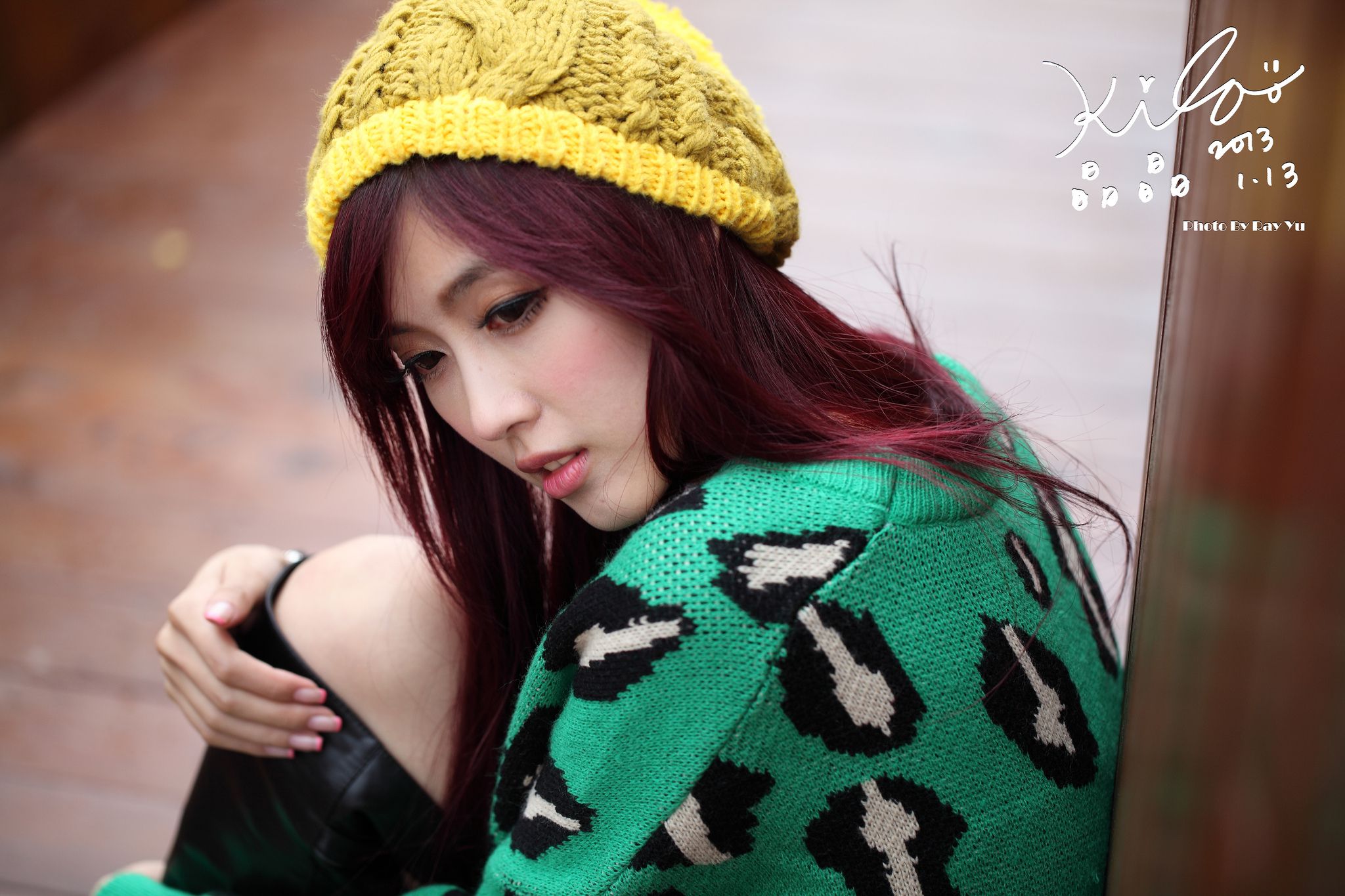 Taiwan model Liao Qiqi / KILA Crystal “Green Coat + Boots” Street Beat Photo