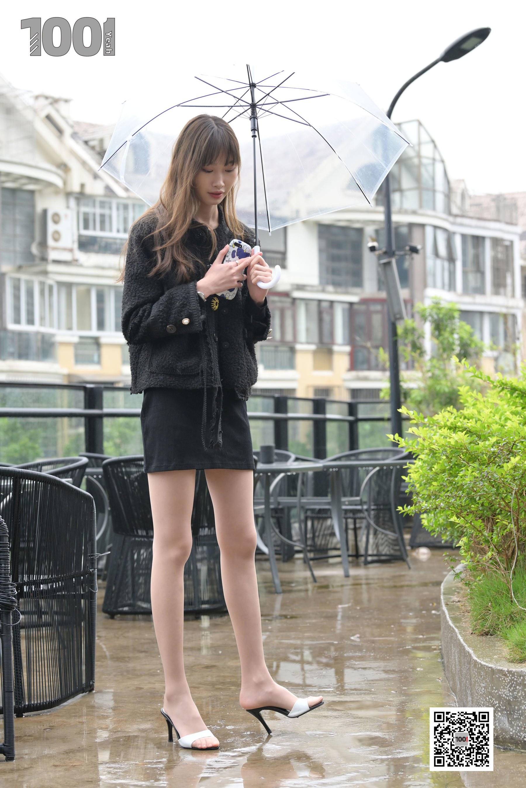 [One thousand and one night] 161 “Walking in the rain 1” silk foot leg photo