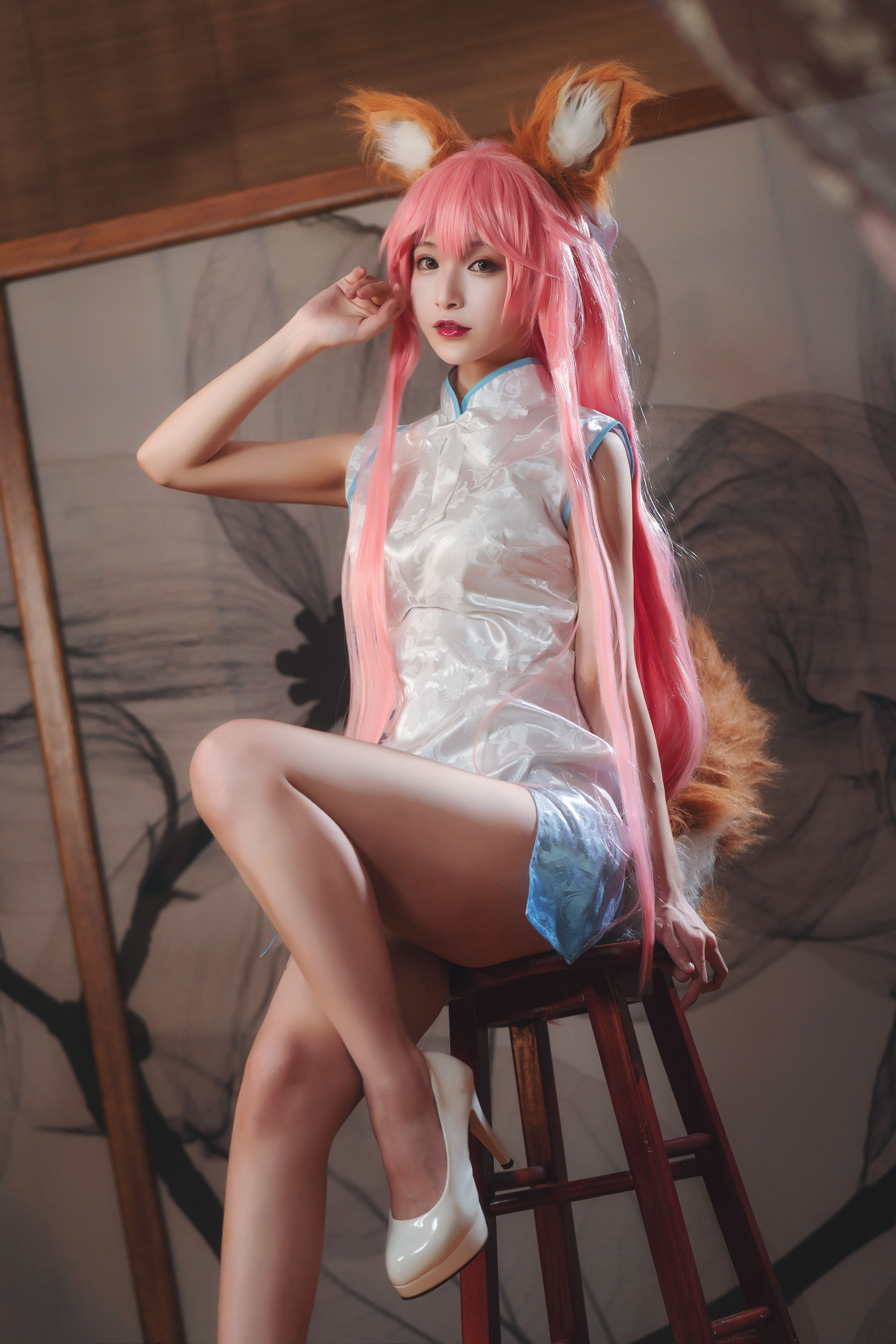 [COSPLAY] Anime blogger W Lilies Emperor W – small jade cheongsam photo set