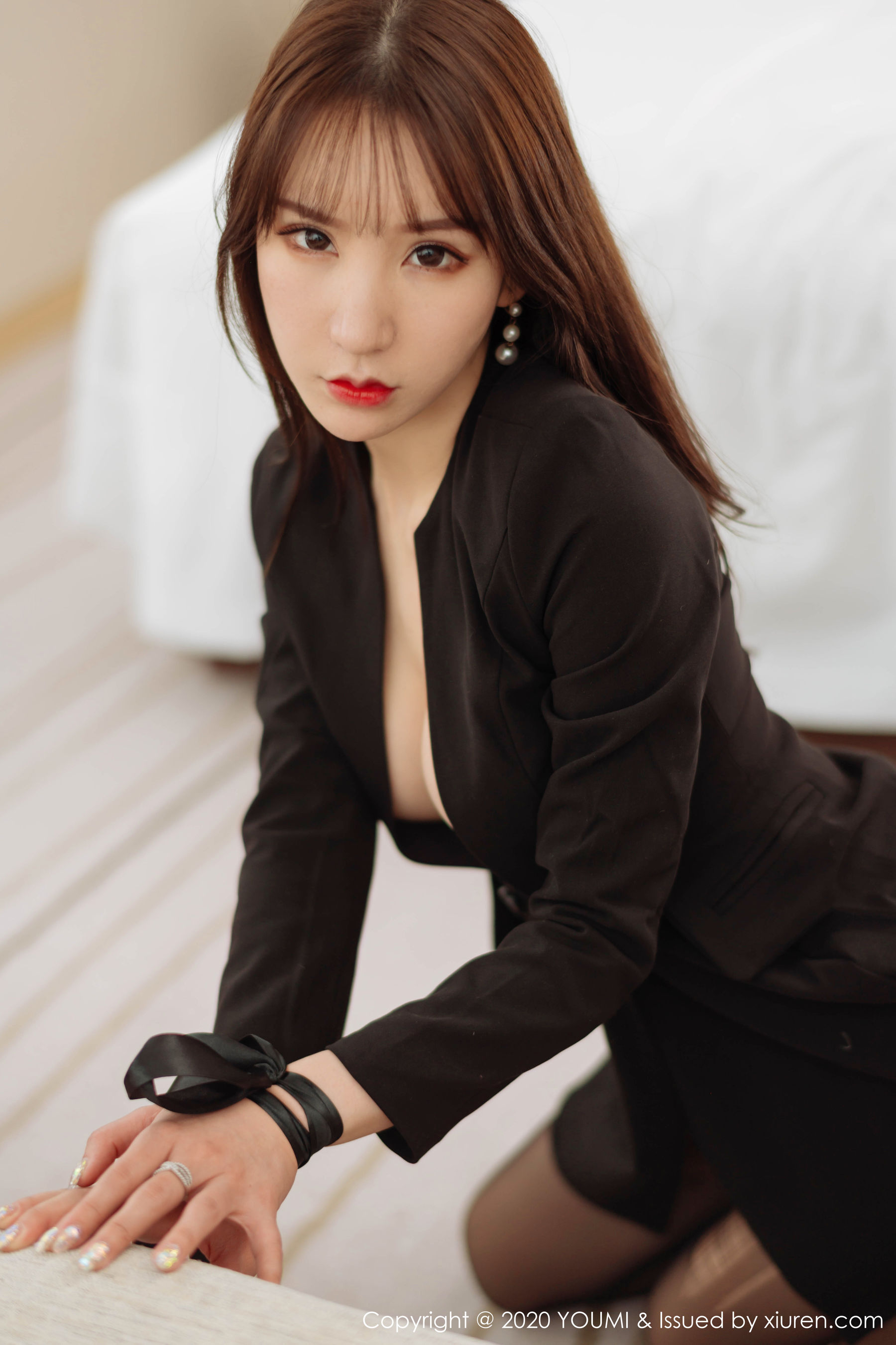 [花漾 huayang] Vol.234 Zhou Sandy “Plot OL” photo set