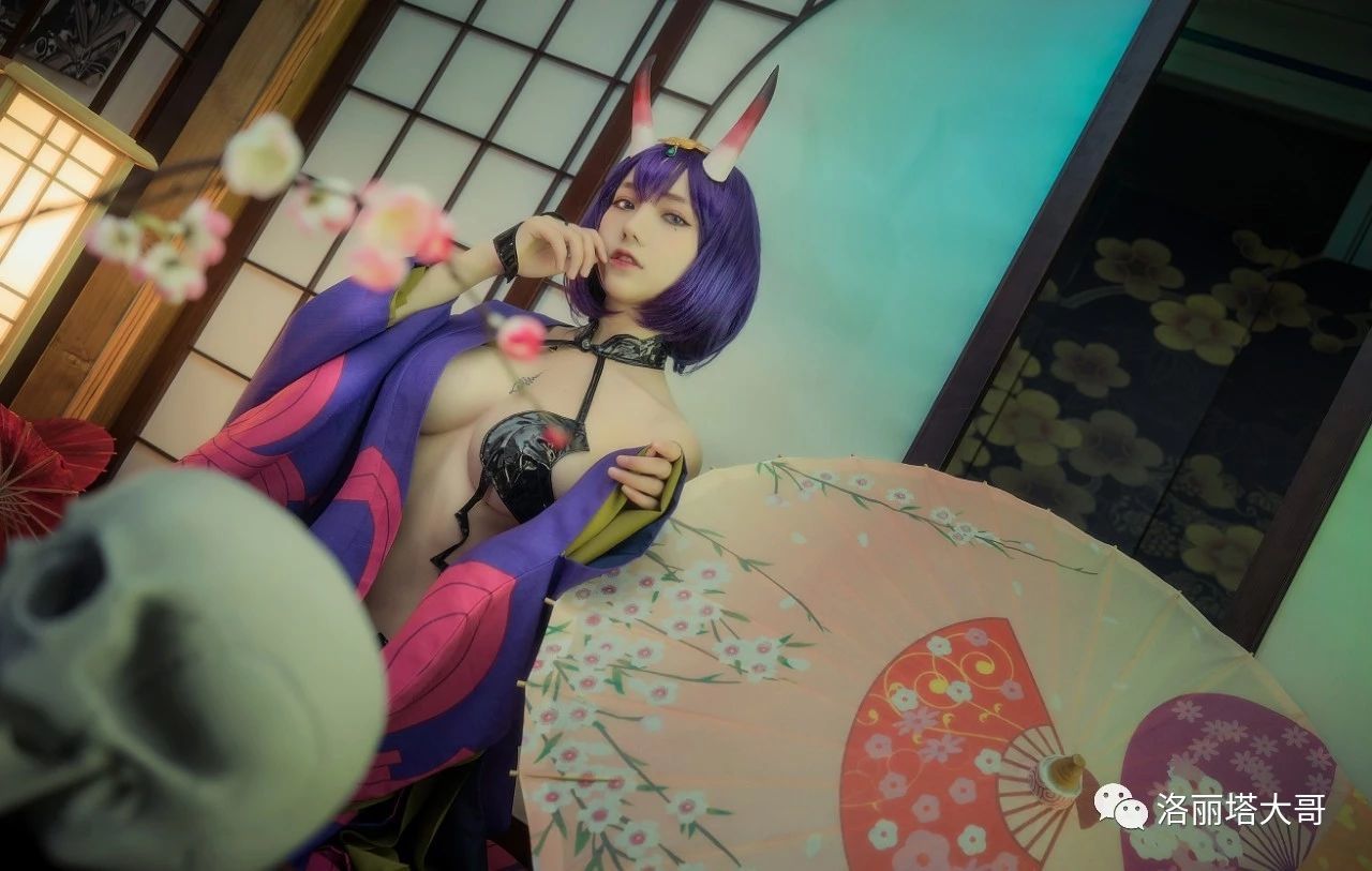 Coser Lolita big brother “酒吞” [COSPLAY beauty] photo set