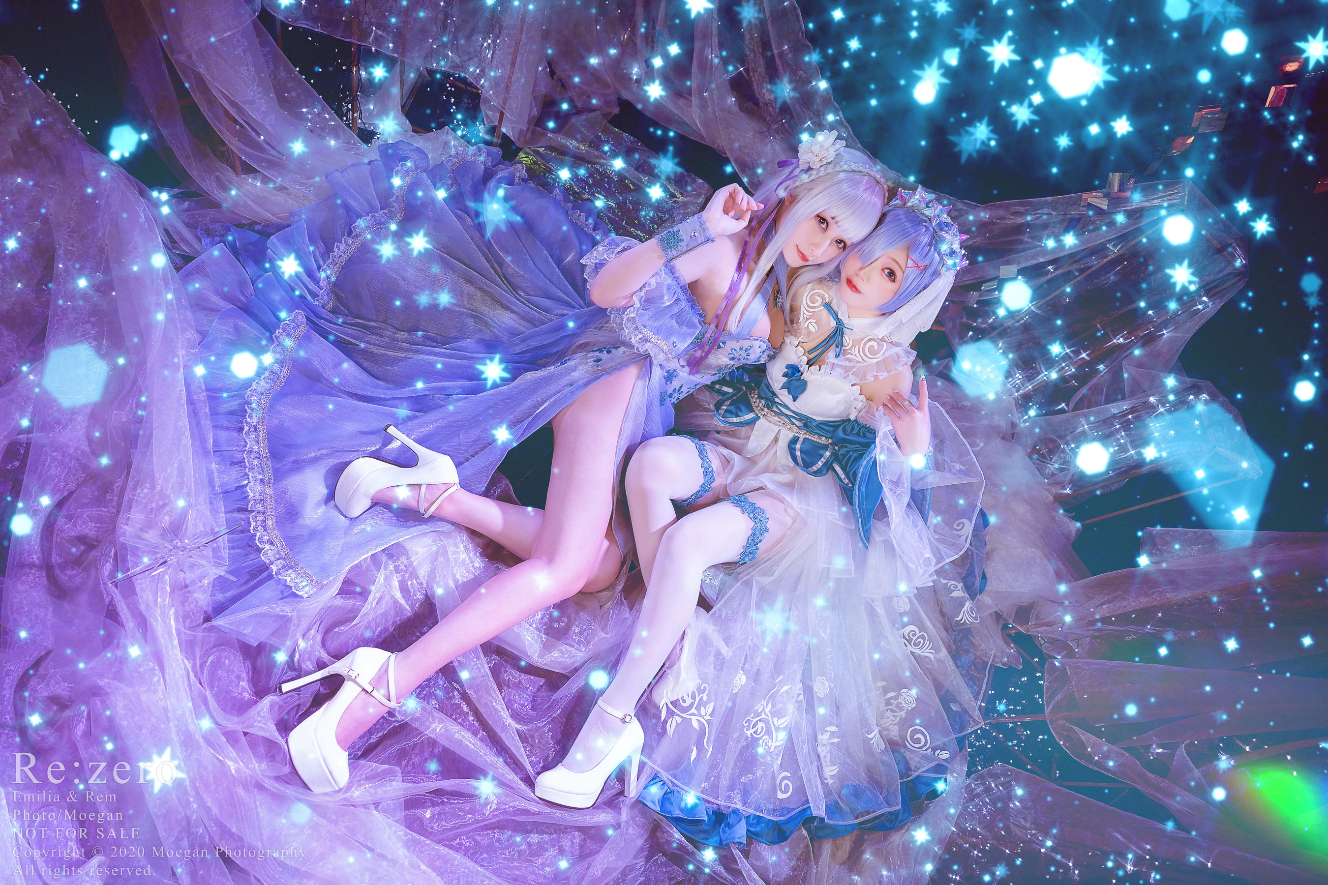 Miyana Mi & Zi Tao – Crystal Dress Photo Set