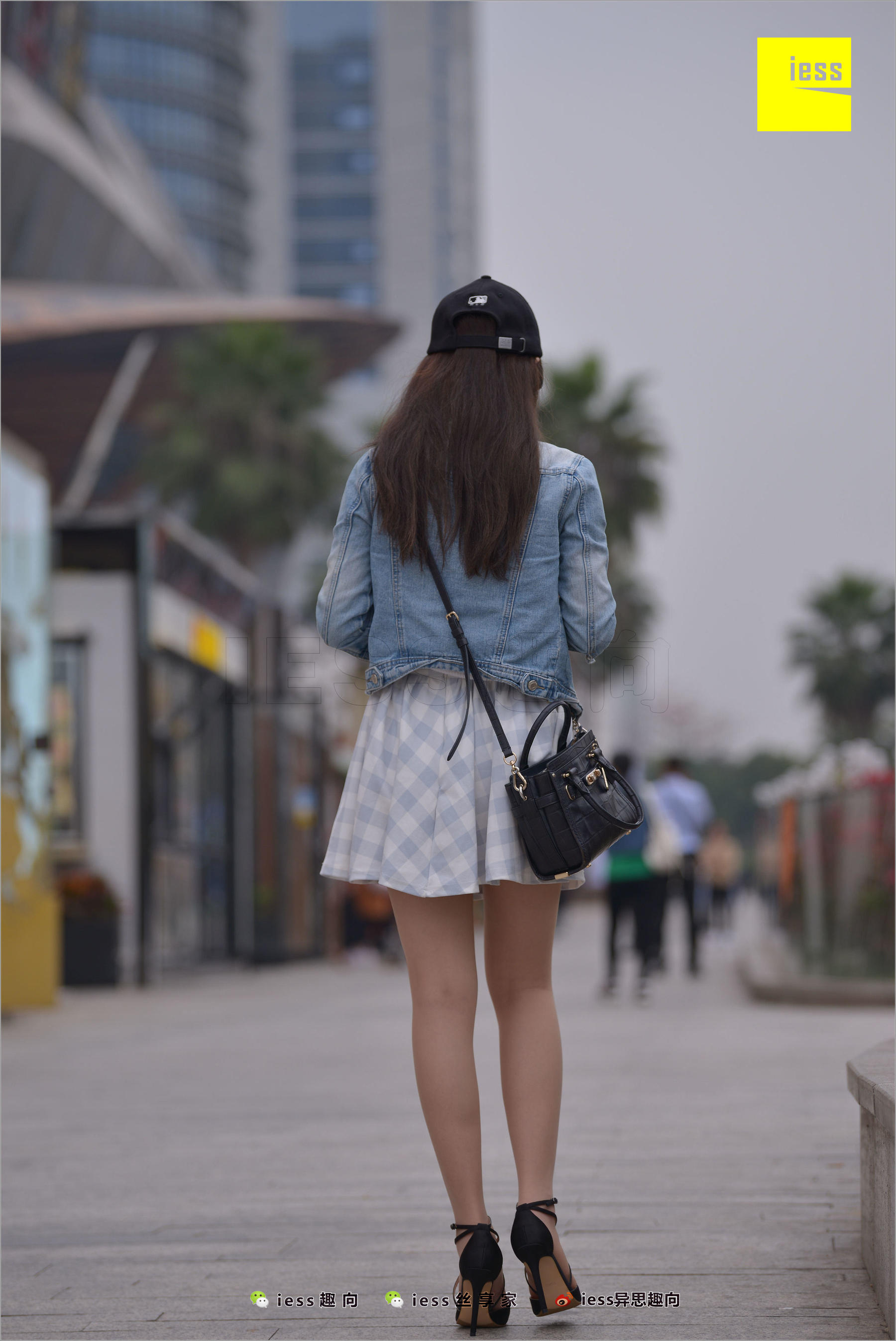 Jieda’s “Love and Follow (1)” [奇思趣向IESS] Silk Foot Bento 236 Photo Album