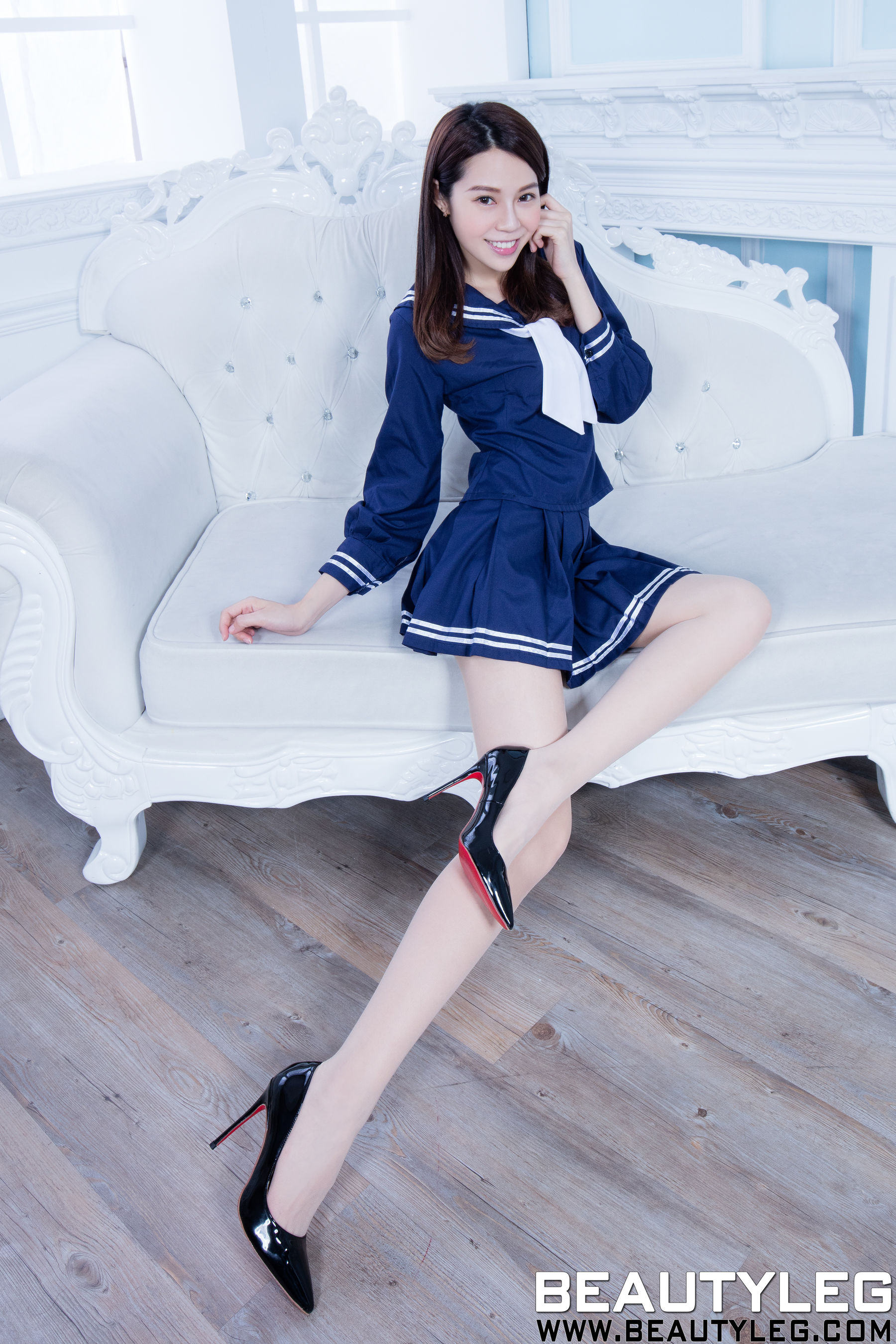 Leg model Christine “sailor service] black silk skirt” [beautyleg] No.1573 photo set