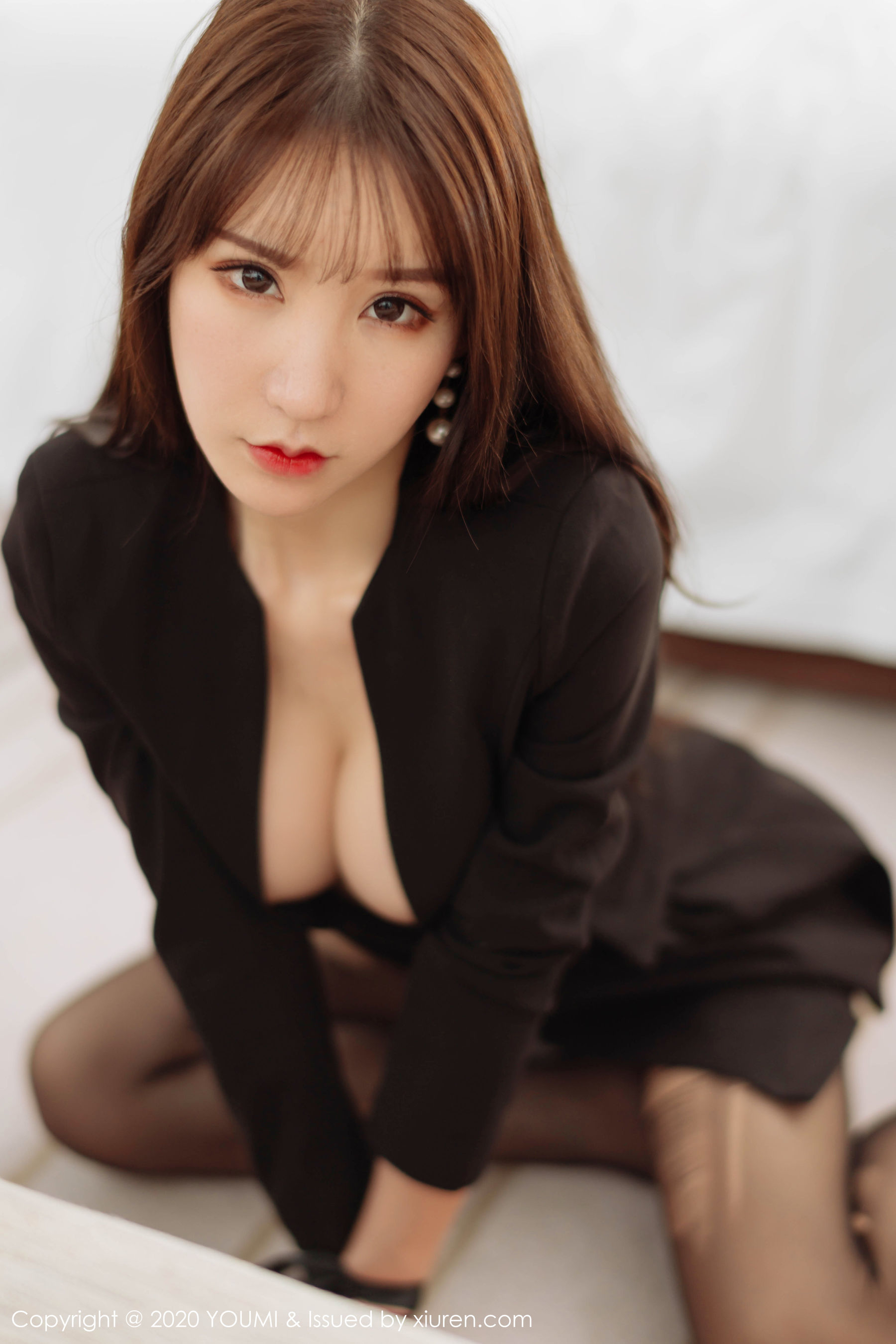 [花漾 huayang] Vol.234 Zhou Sandy “Plot OL” photo set