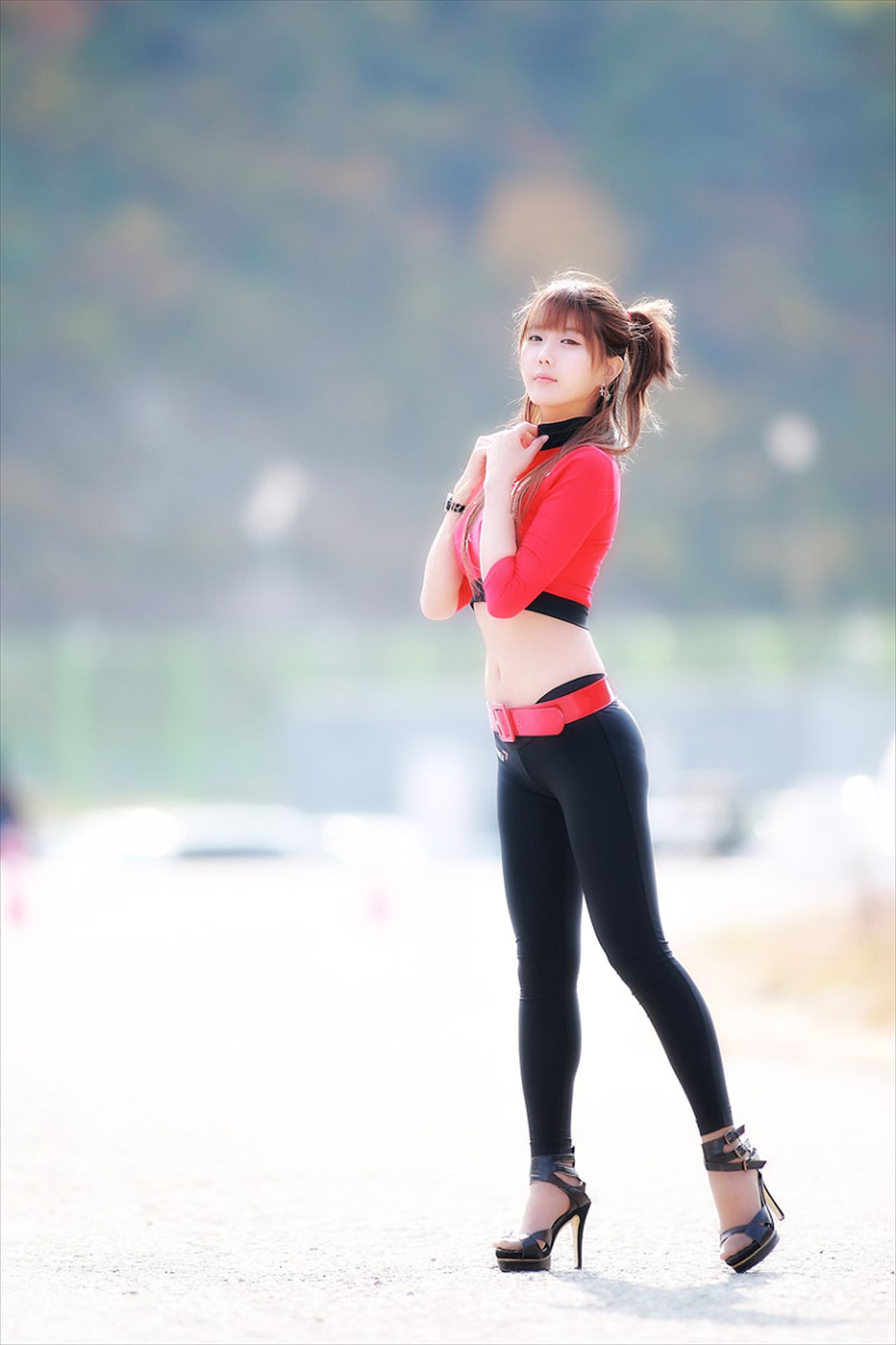Racing girl Xi Mei Heo Yun Mi “Red Tight Pants Series” HD Case