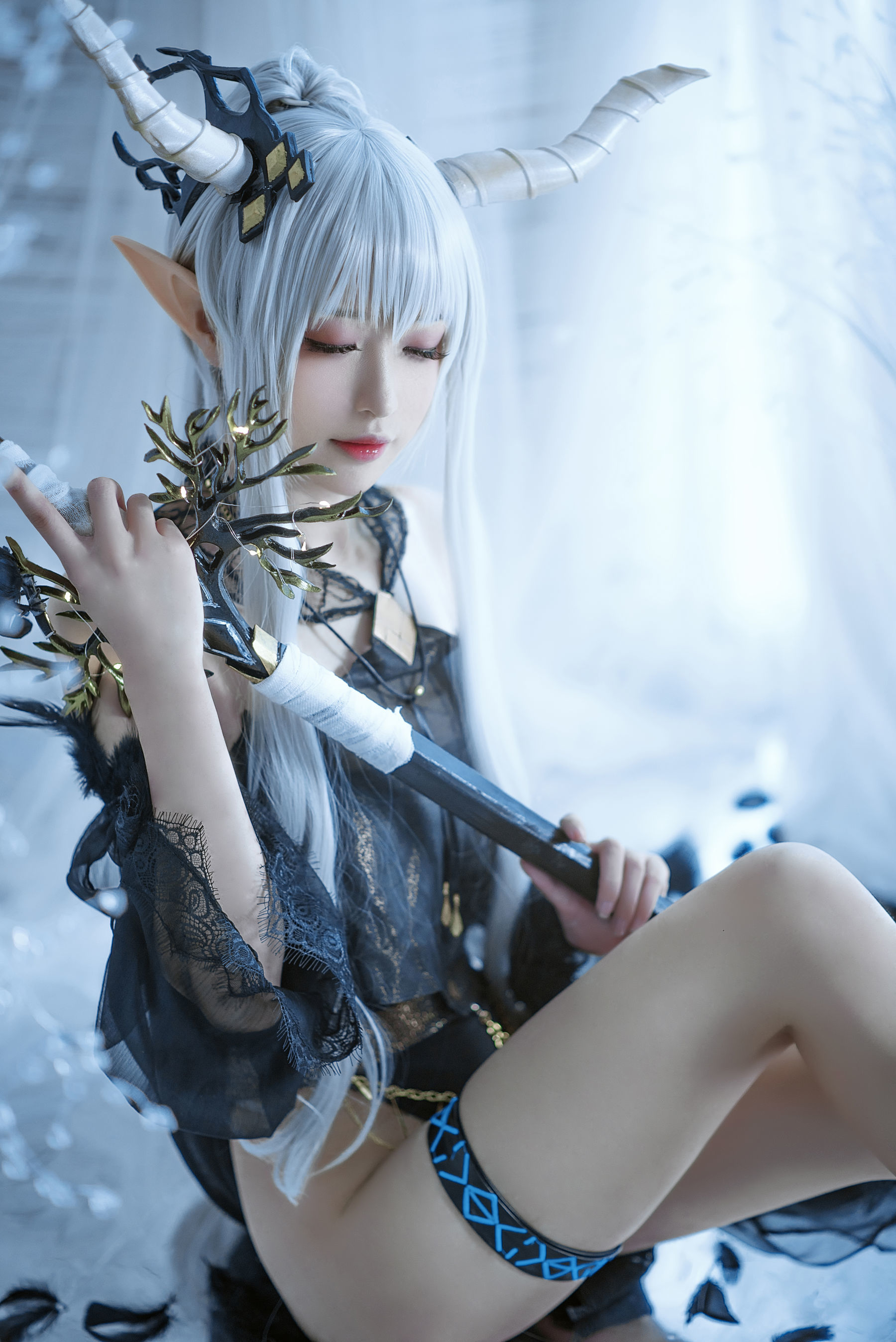 Coser Small Sister Nangong “Flash Swimwear” Photo Collection